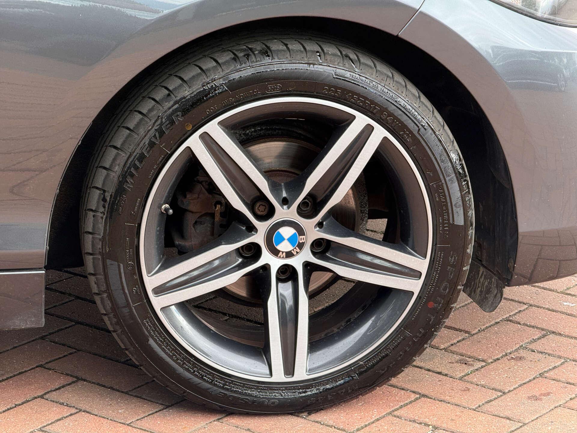 BMW 2 Series view 17