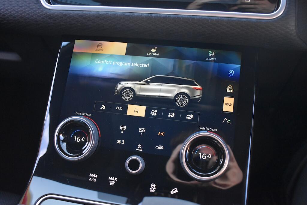 Land Rover Range Rover Velar view 67