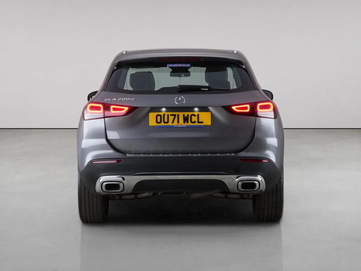 Mercedes-Benz Gla view 7