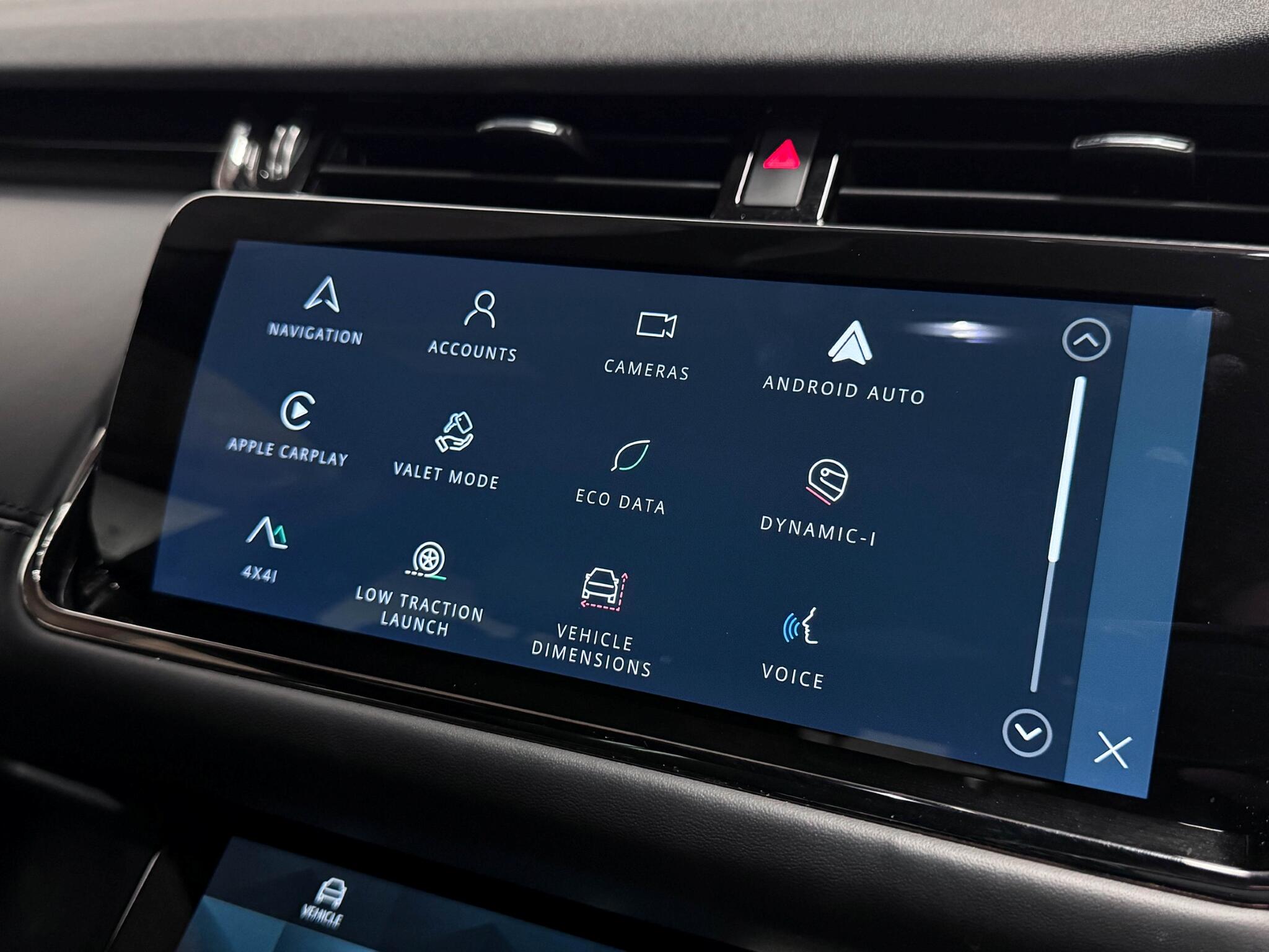 Land Rover Range Rover Evoque view 41