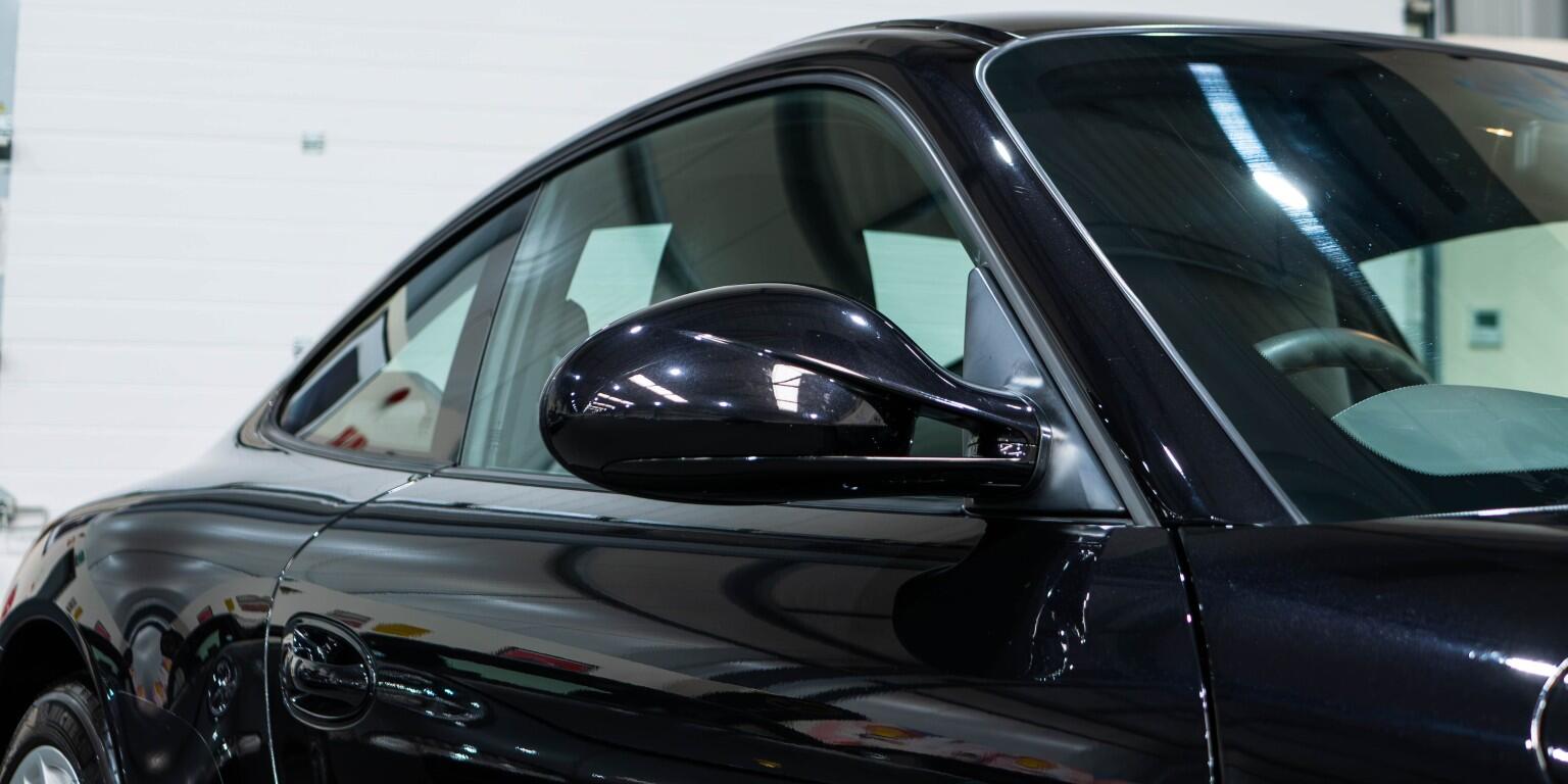 Porsche 911 view 38