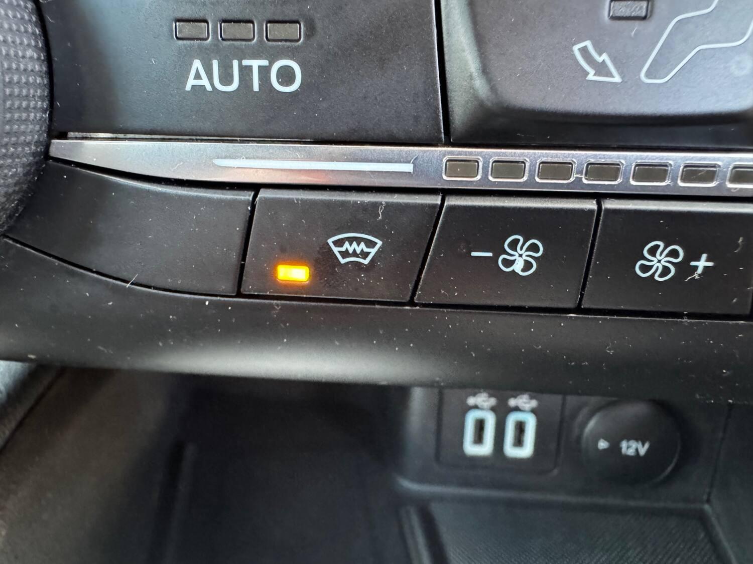 Ford Kuga view 38