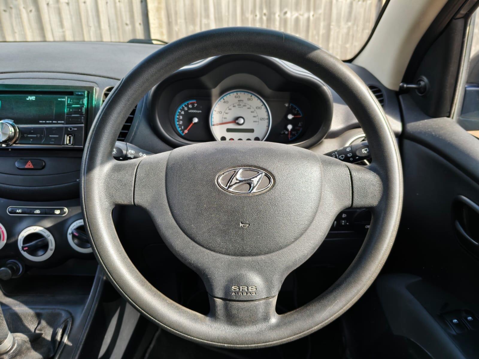 Hyundai i10 view 15
