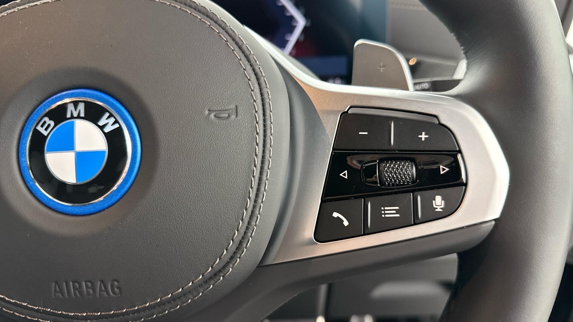 BMW X5 view 18