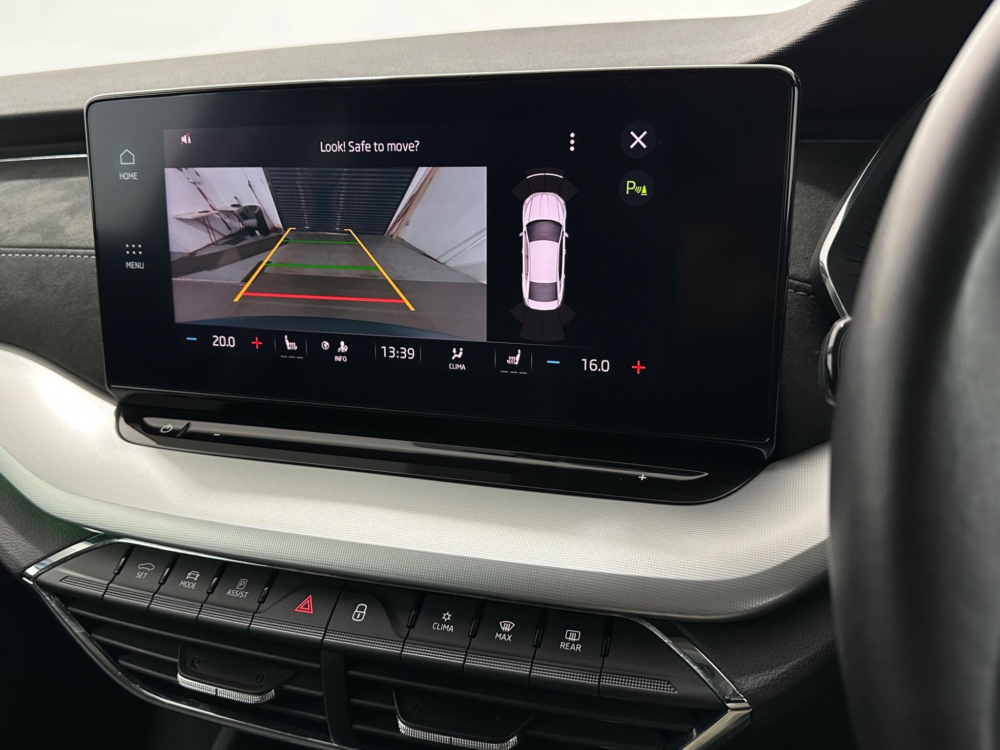 Skoda Octavia view 23