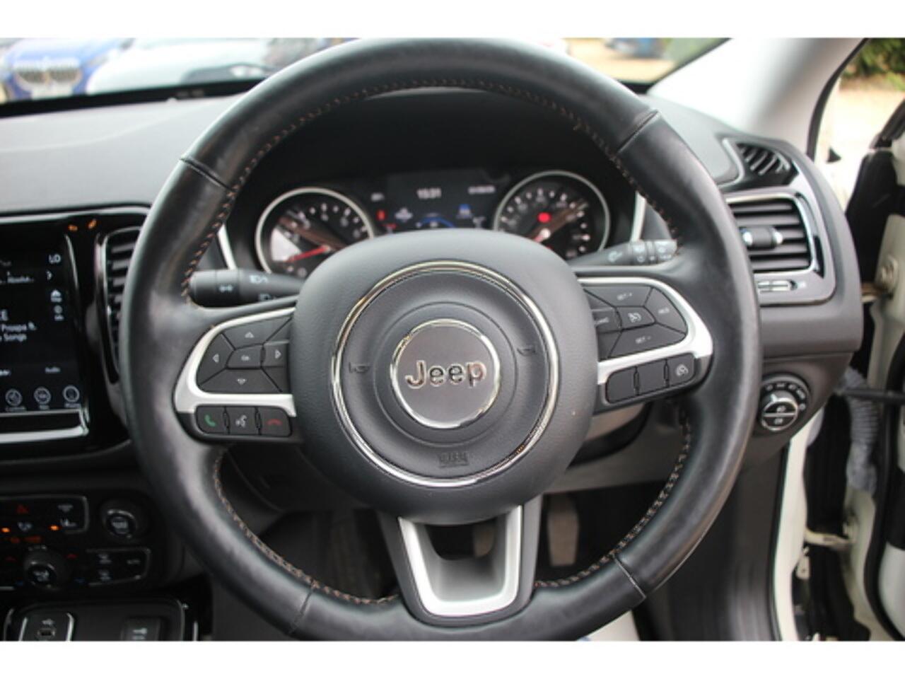 Jeep Compass view 29