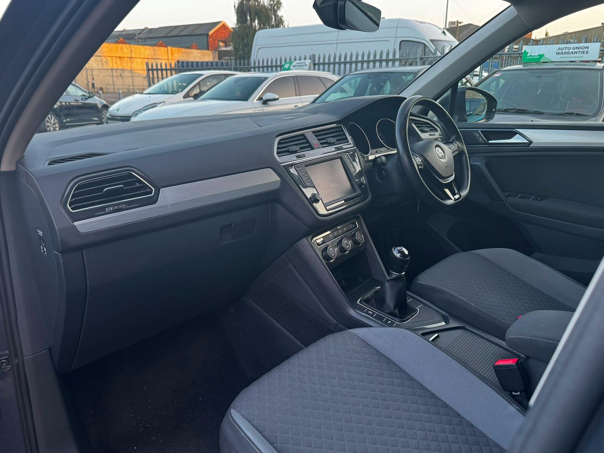Volkswagen Tiguan view 33