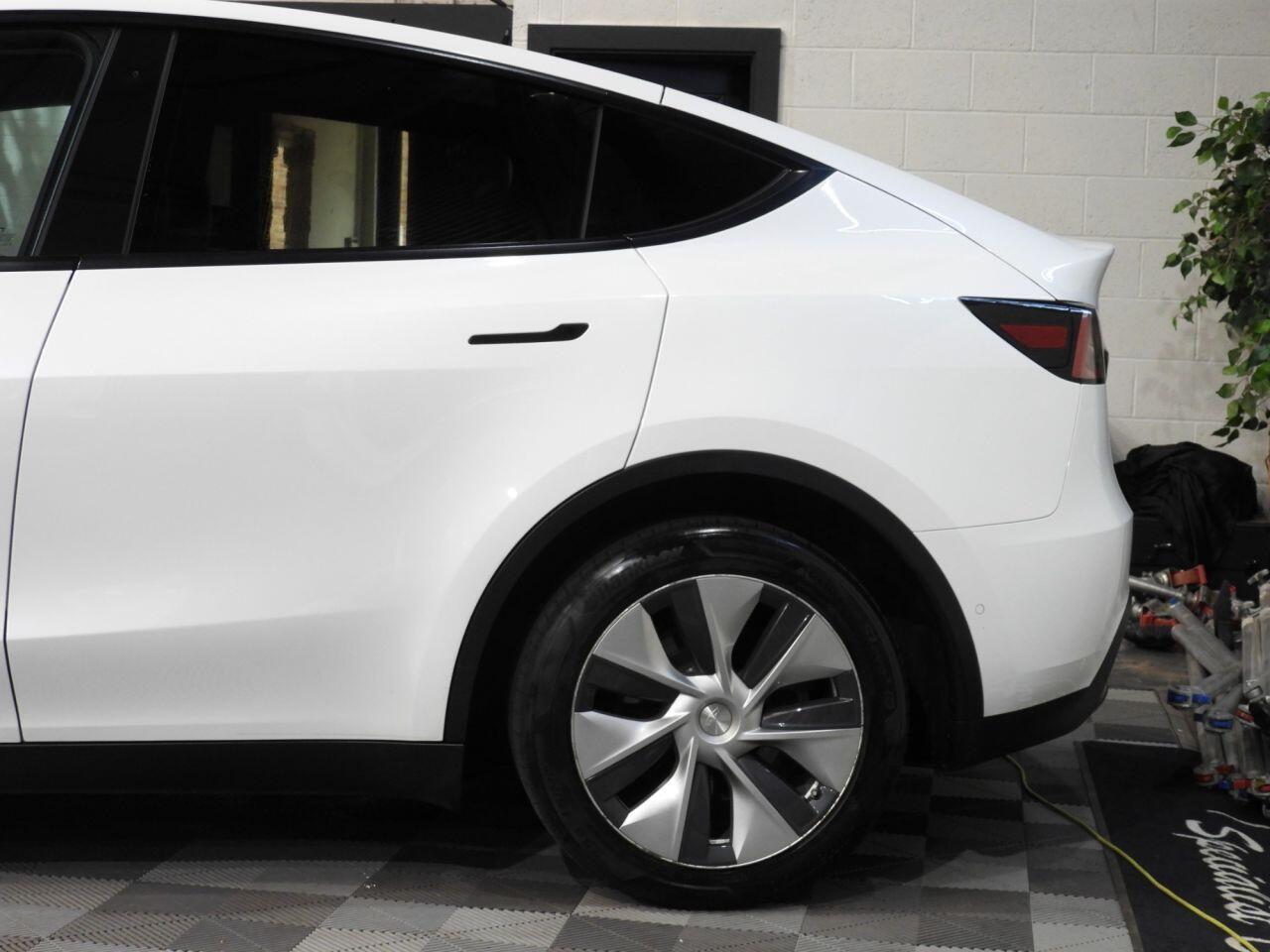 Tesla Model Y view 16