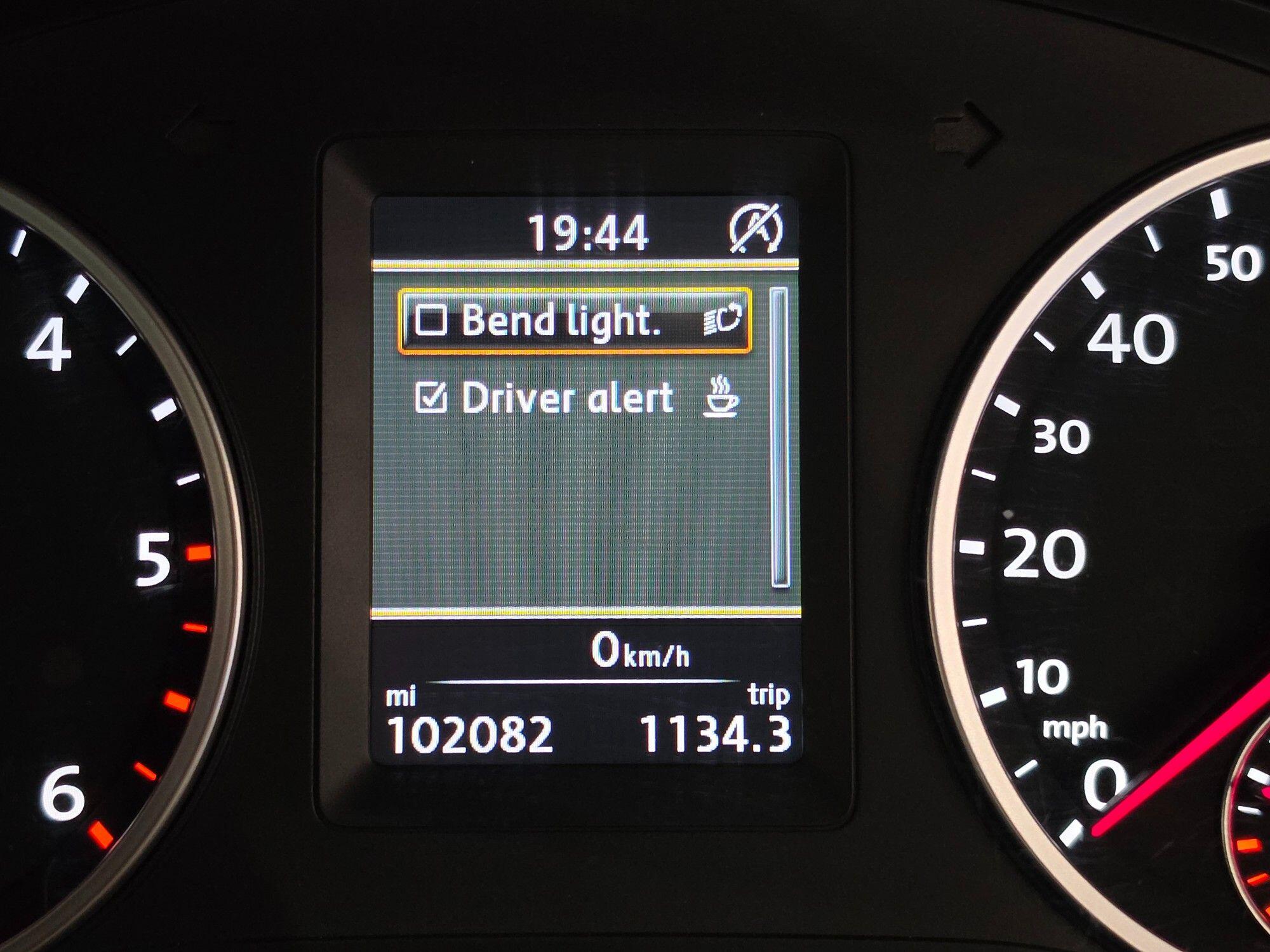 Volkswagen Tiguan view 32