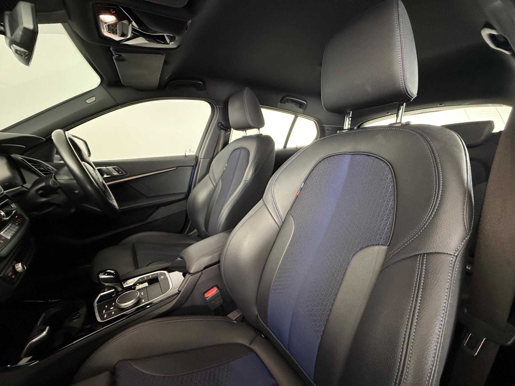 BMW 1 Series view 13