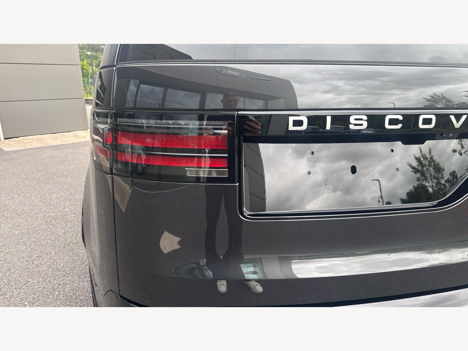 Land Rover Discovery view 23