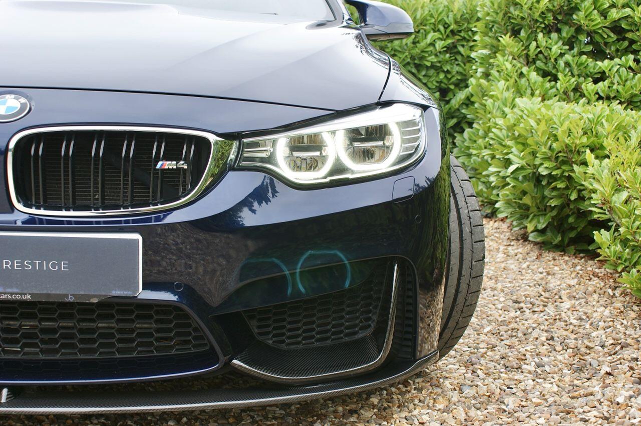 BMW M4 view 5