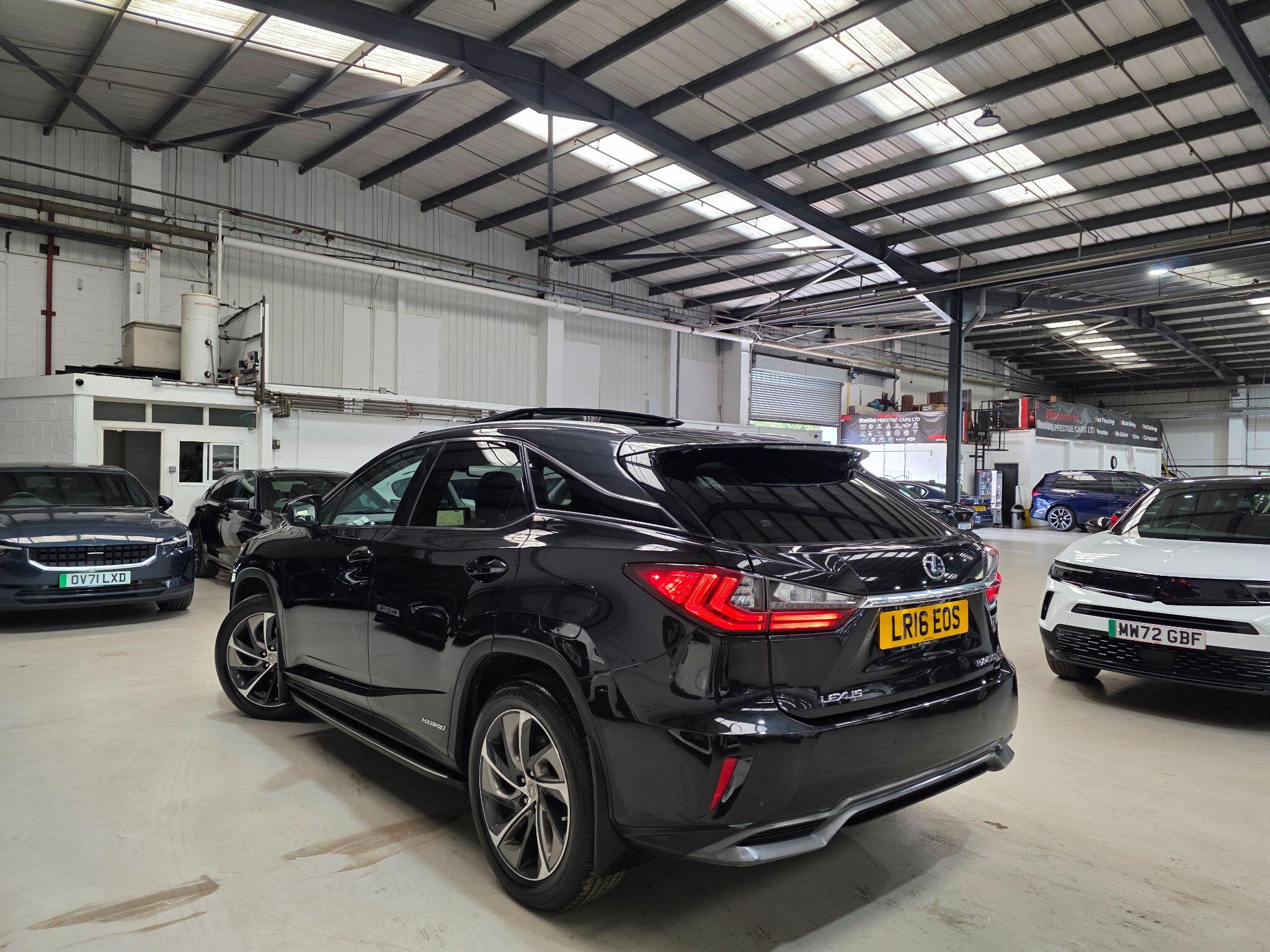 Lexus RX view 32