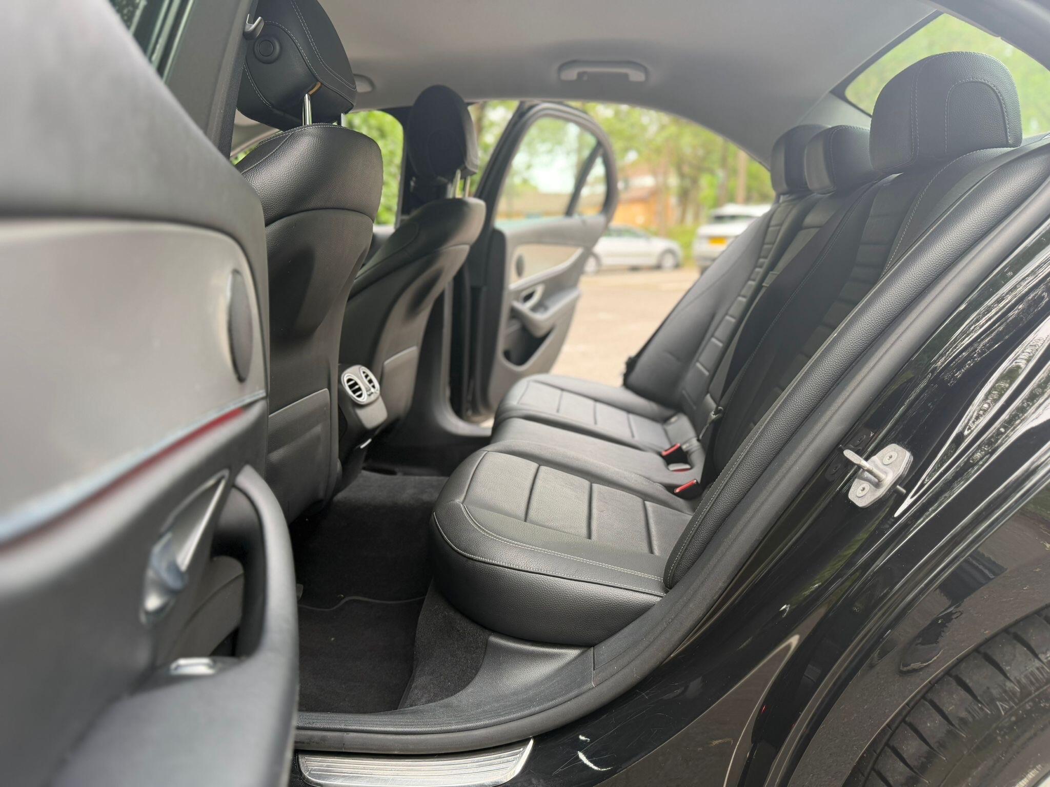 Mercedes-Benz E-Class view 18