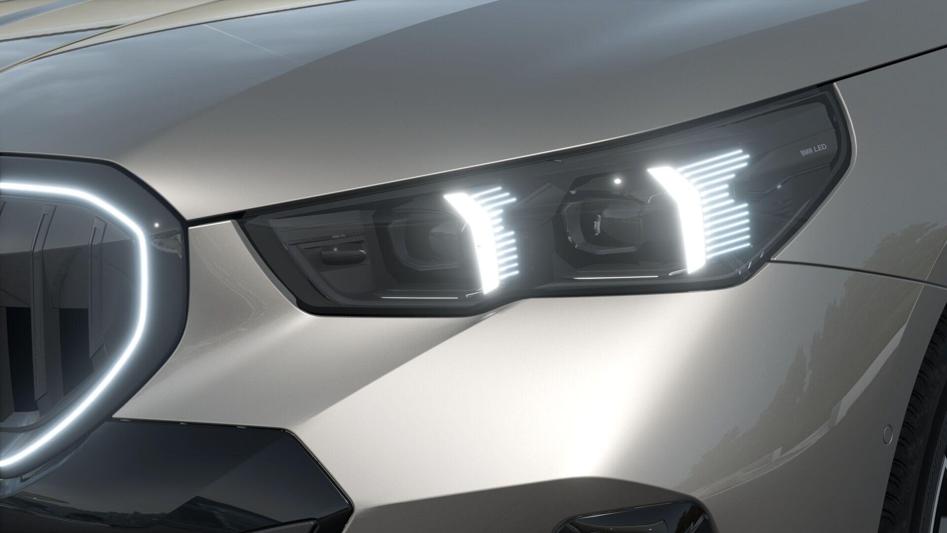 BMW 5 Series view 12