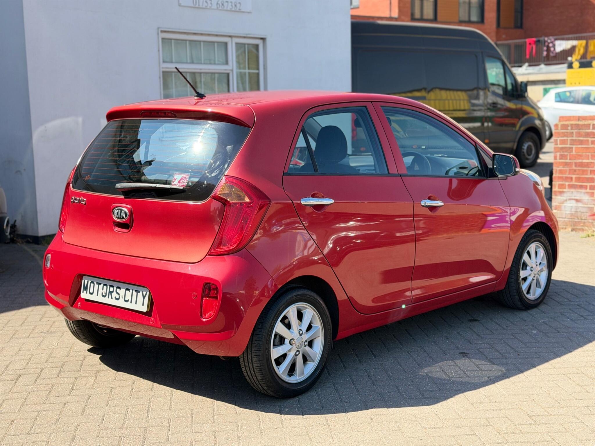 Kia Picanto view 8