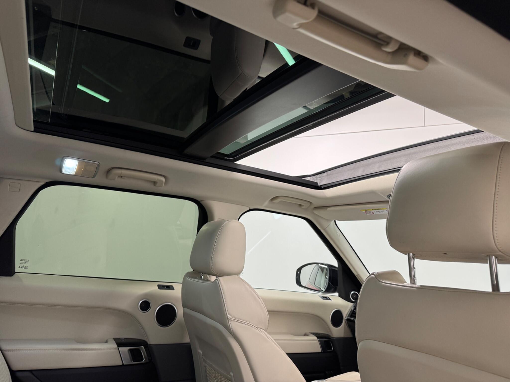 Land Rover Range Rover Sport view 15
