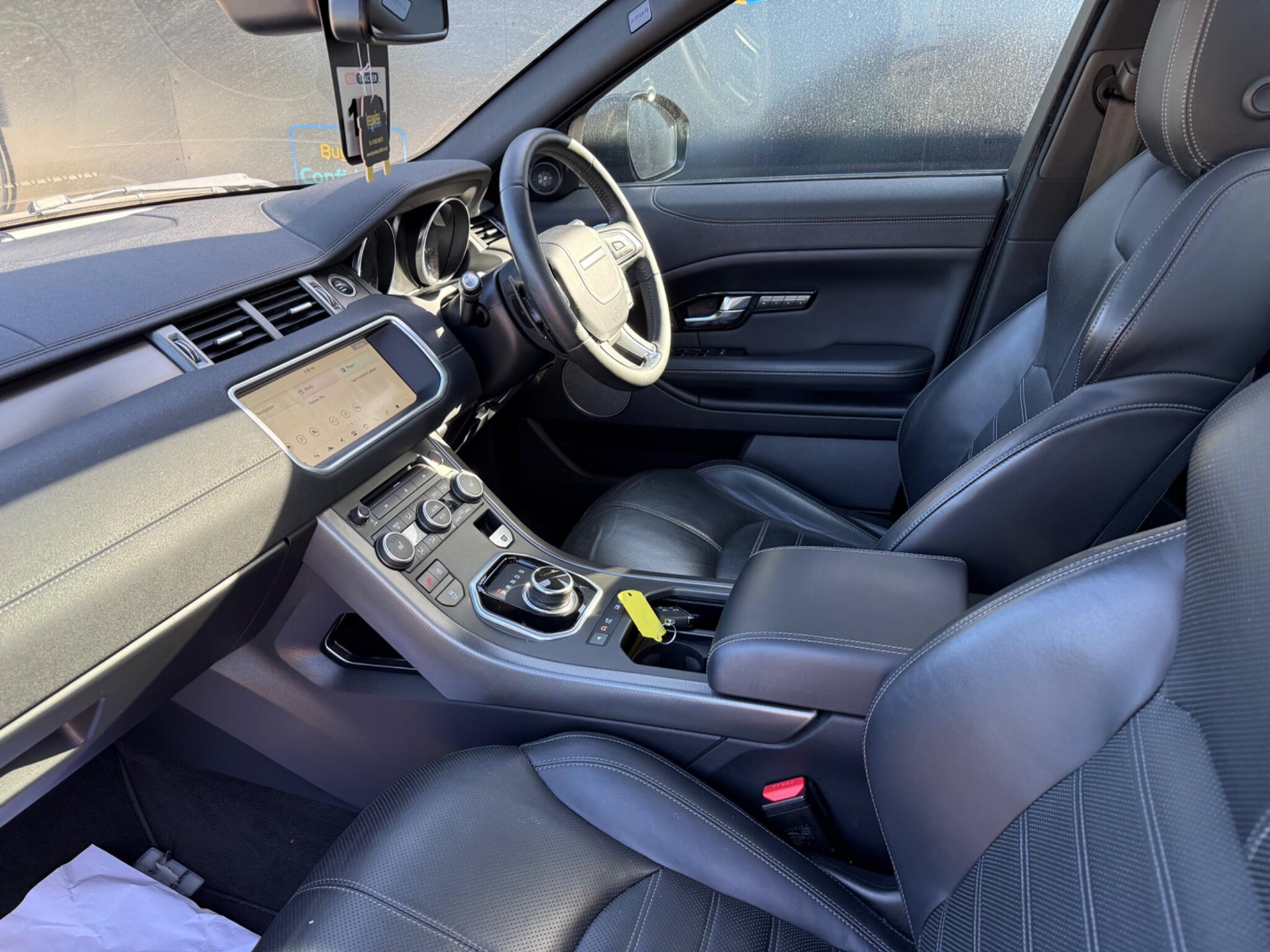 Land Rover Range Rover Evoque view 19