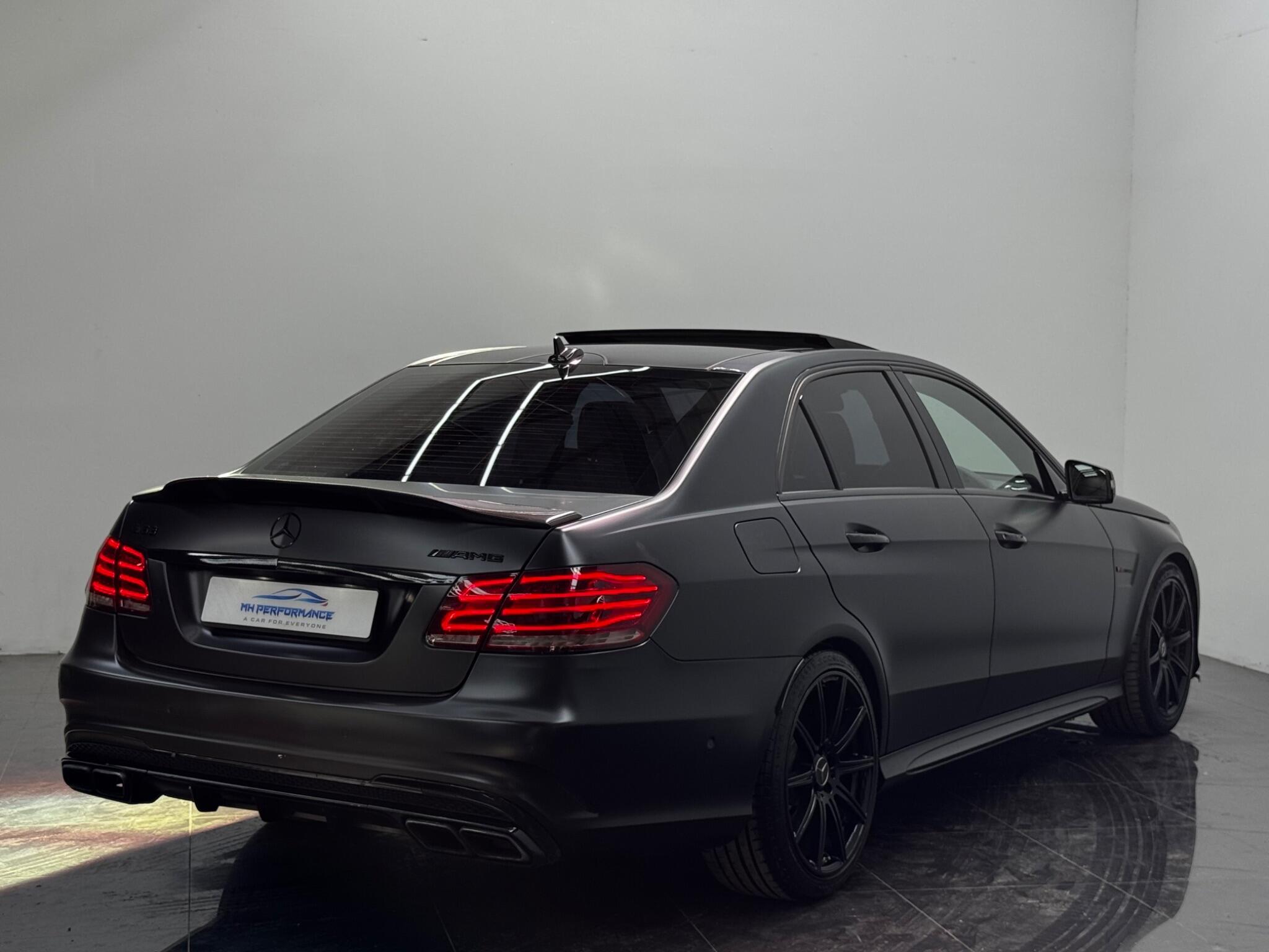 Mercedes-Benz E-Class view 20