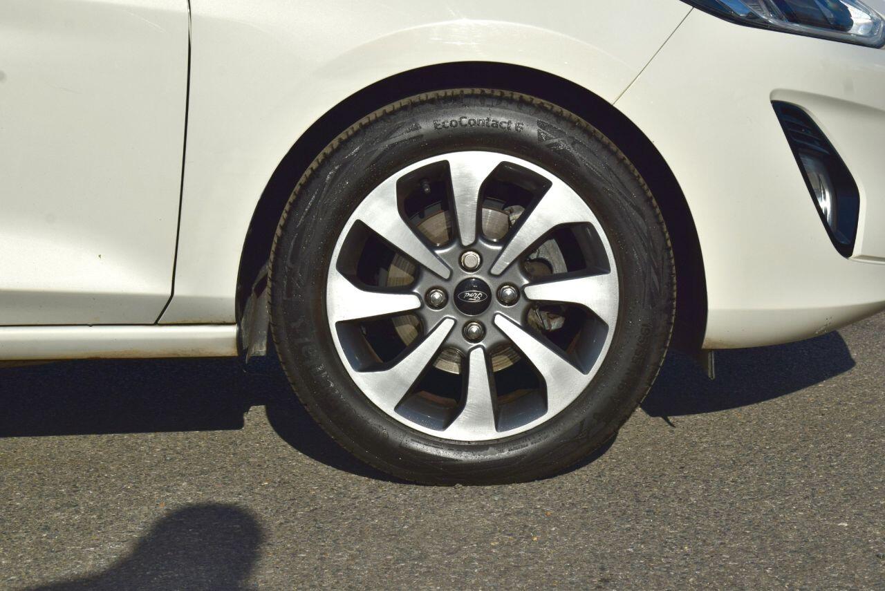 Ford Fiesta view 12