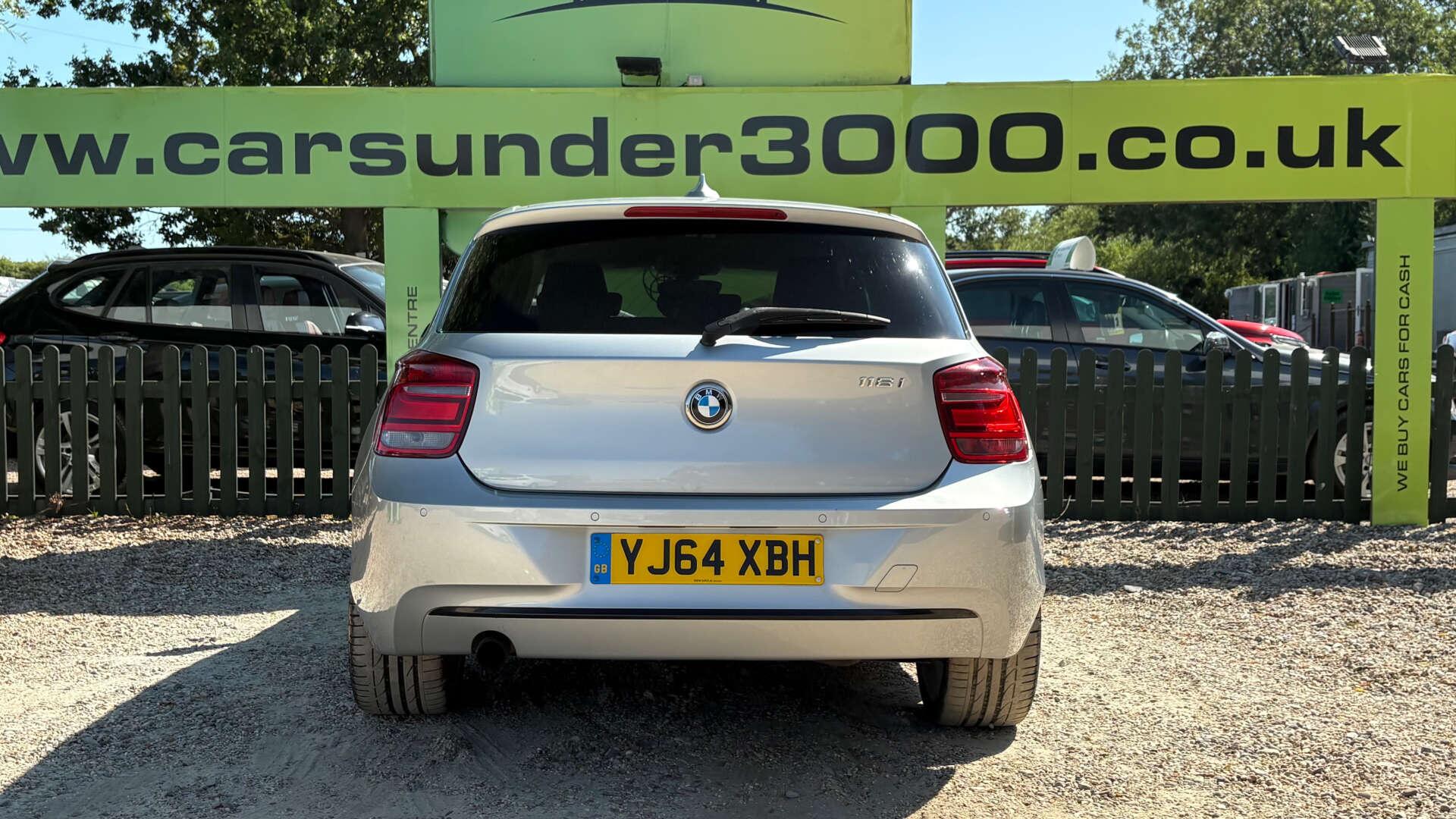 BMW 1 Series view 5