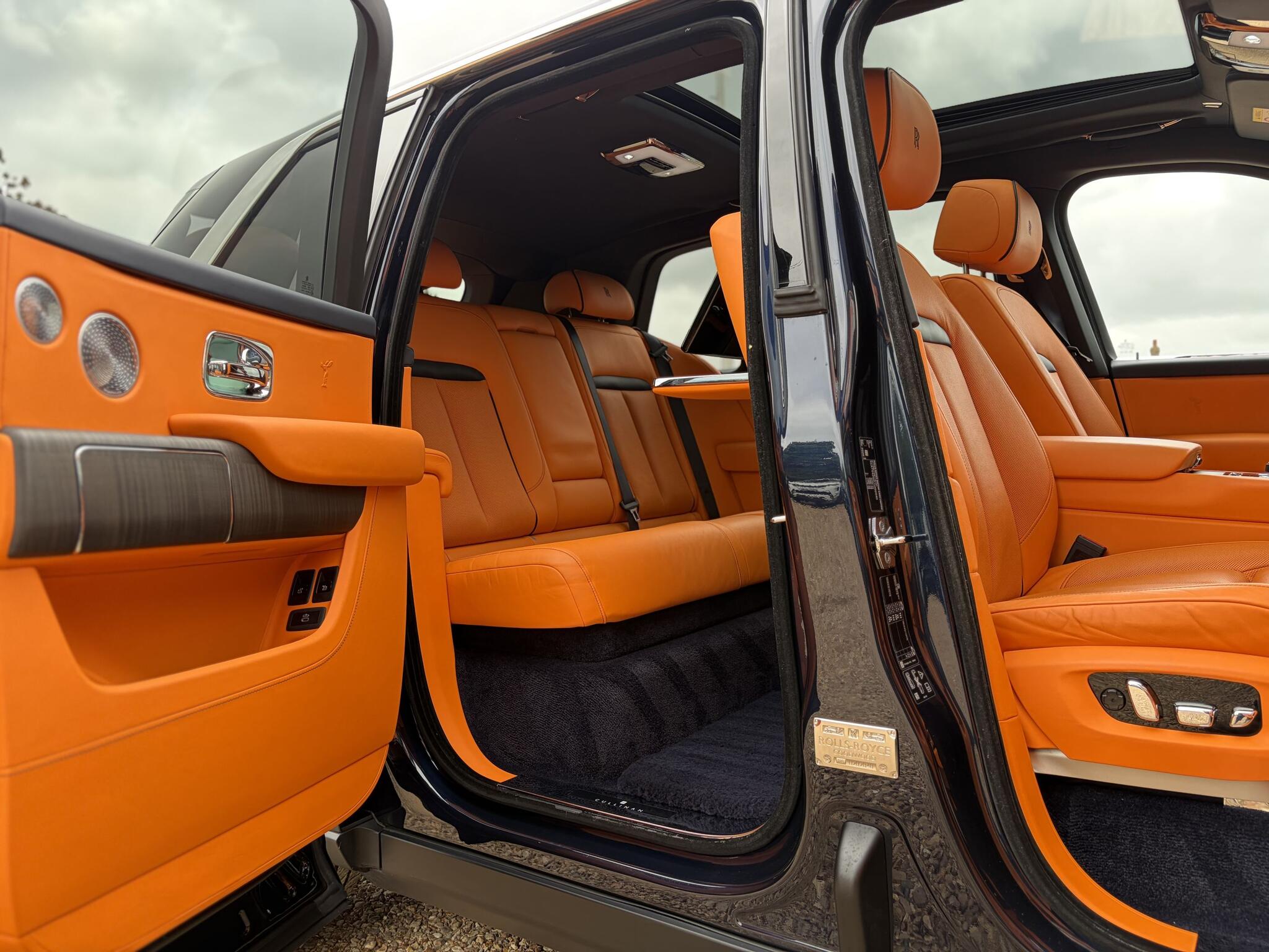 Rolls-Royce Cullinan view 32