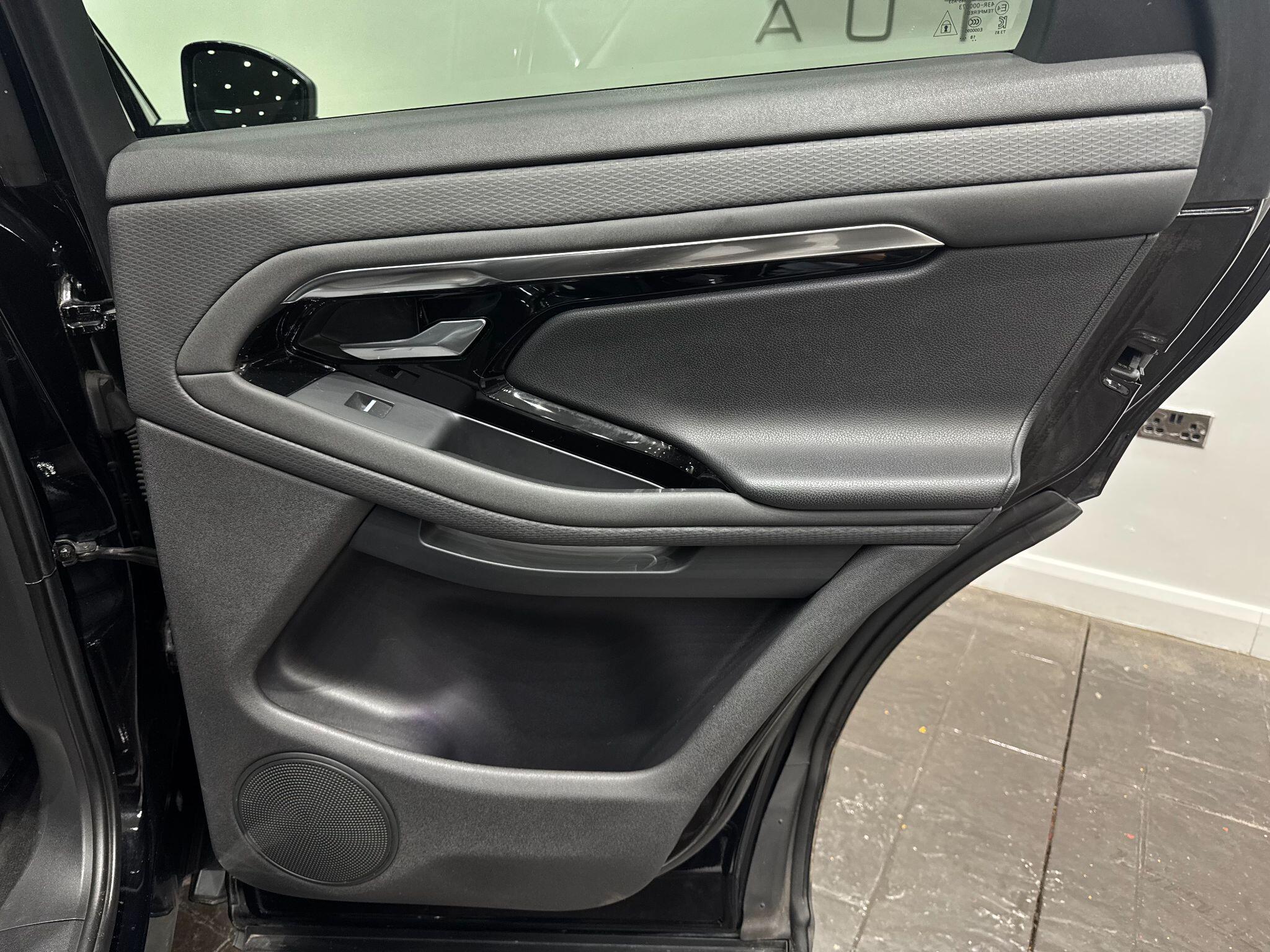 Land Rover Range Rover Evoque view 46