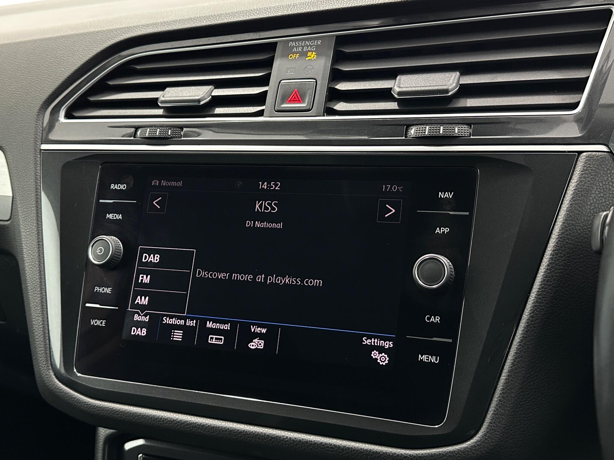 Volkswagen Tiguan view 26