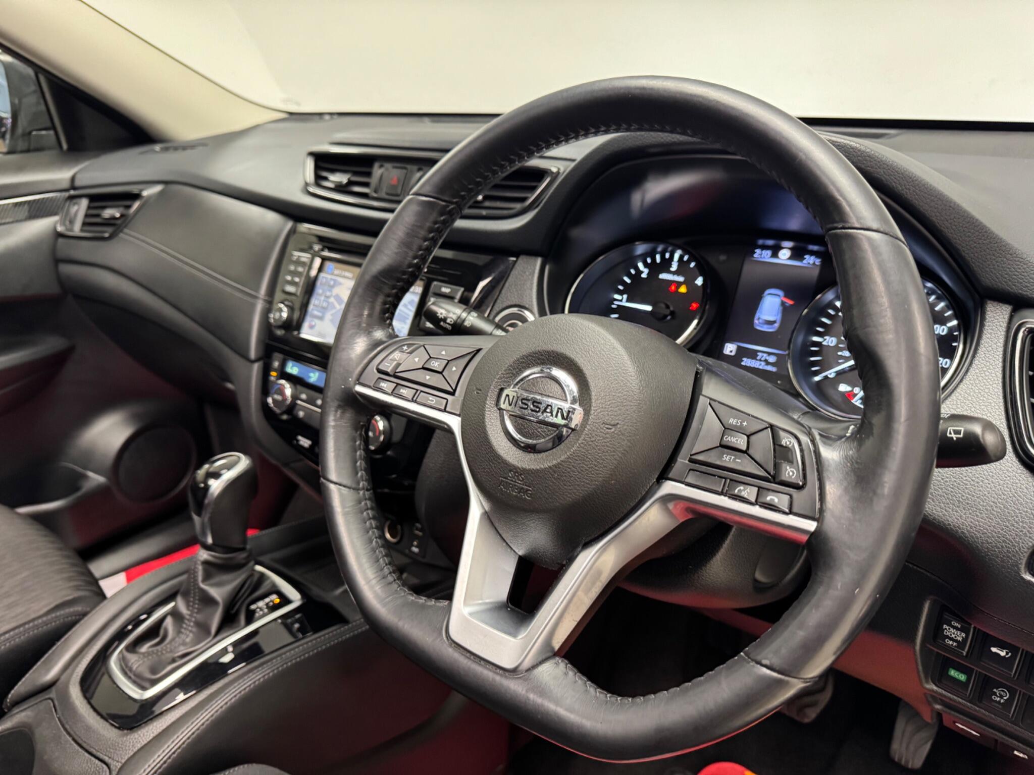 Nissan X-Trail view 16