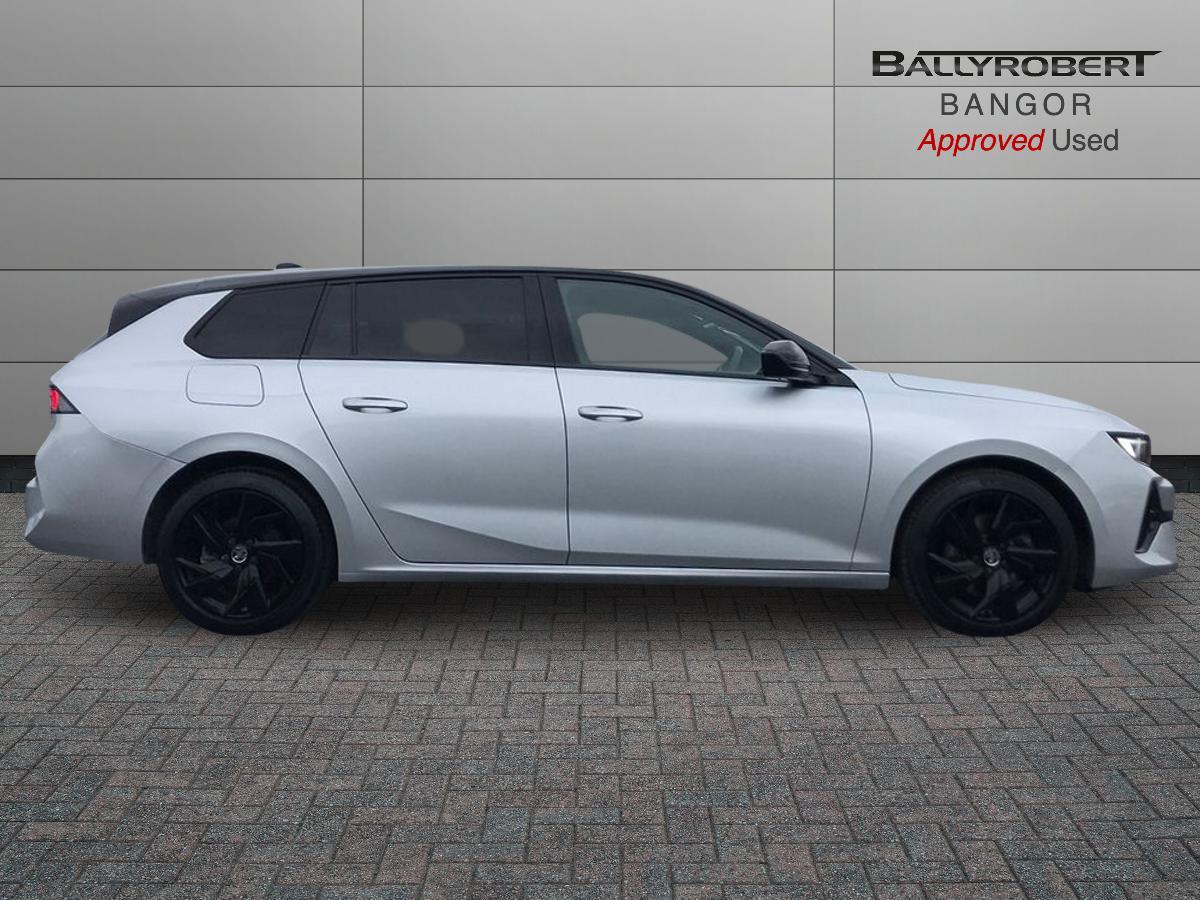 Vauxhall Astra view 9