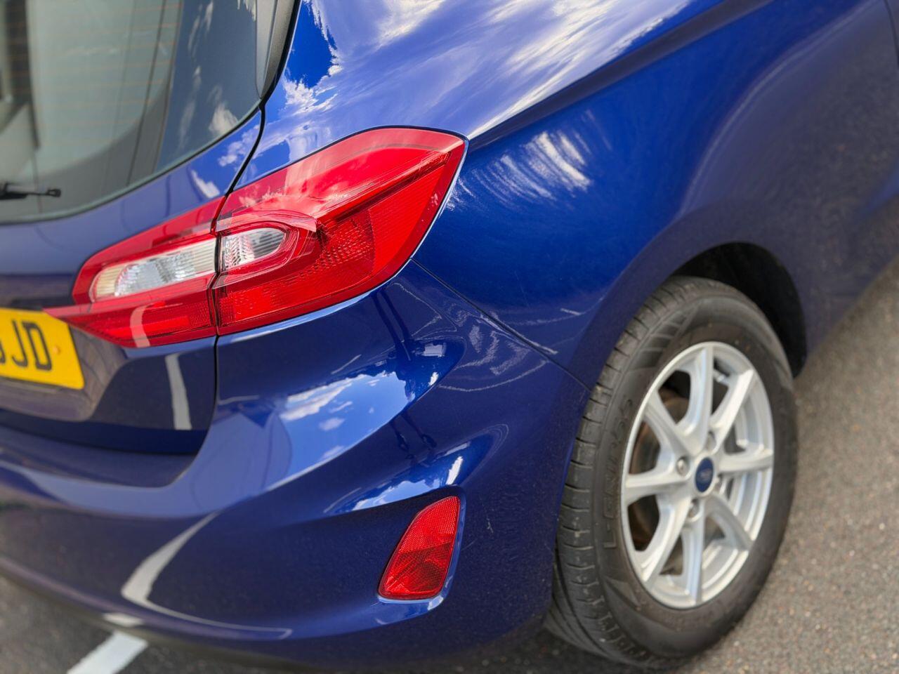 Ford Fiesta view 55