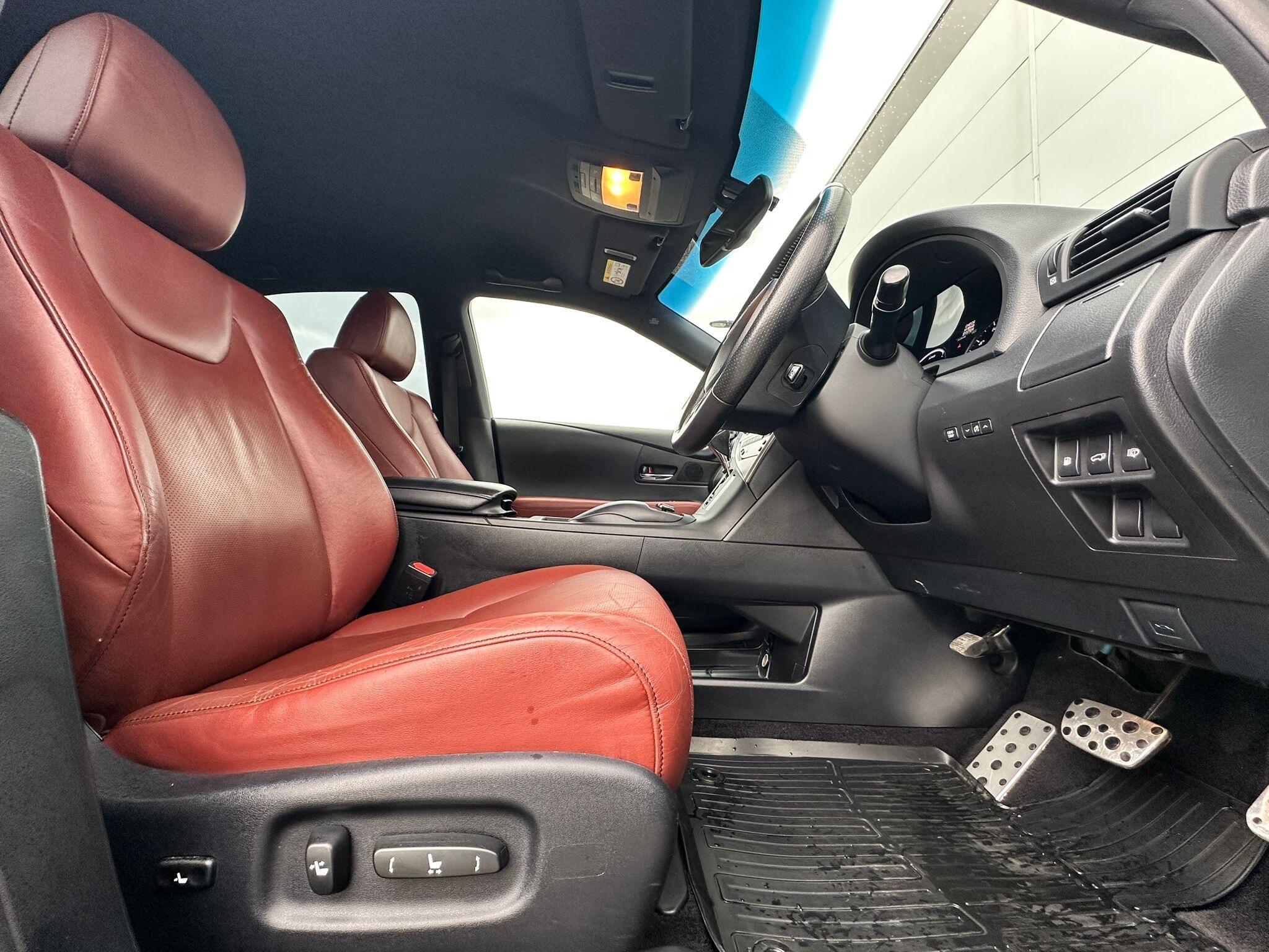 Lexus RX view 26