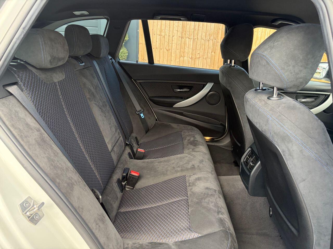 BMW 3 Series view 27