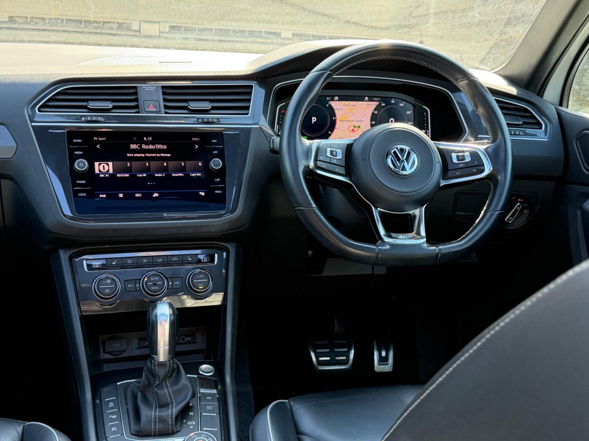 Volkswagen Tiguan view 25