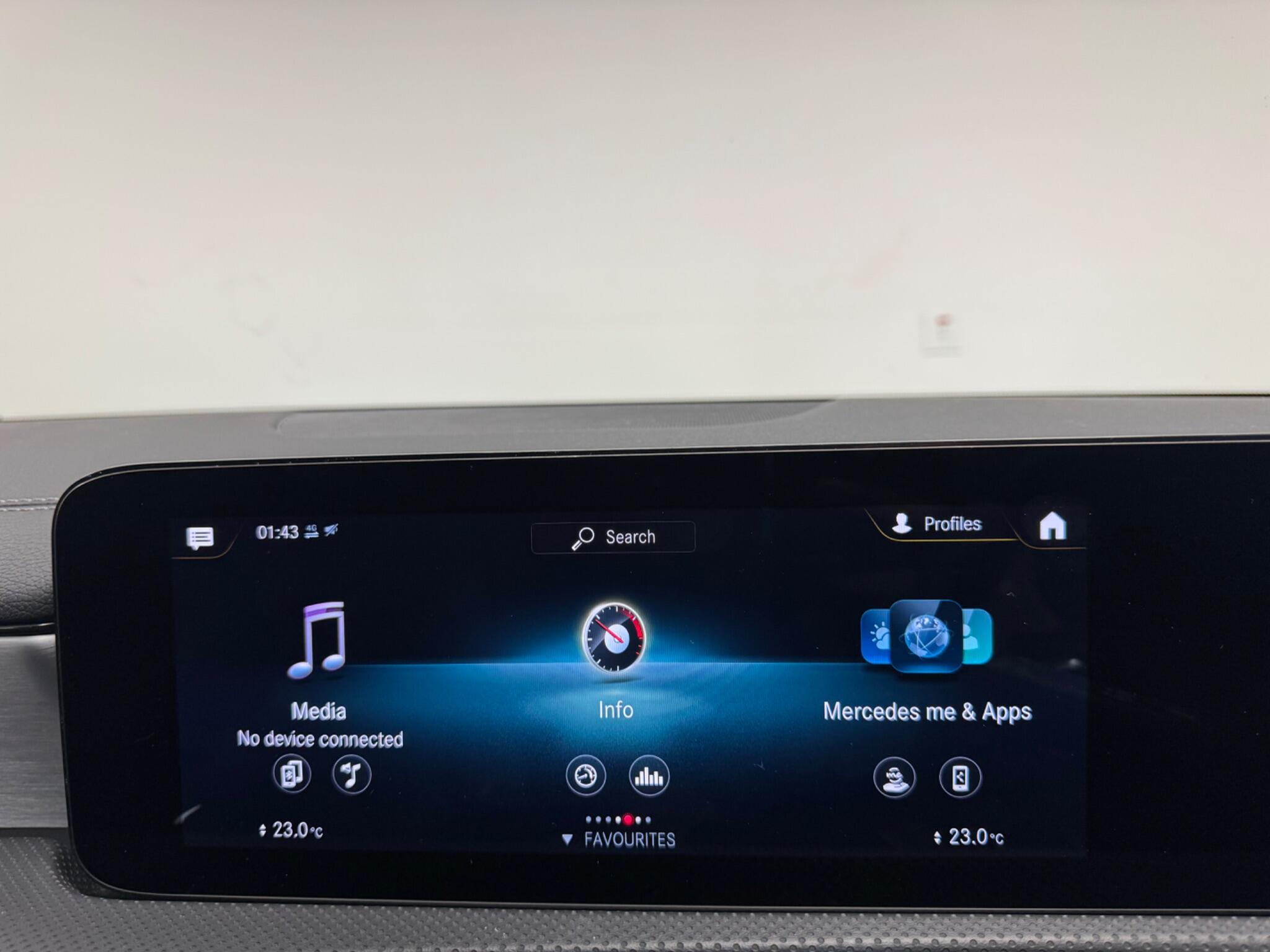 Mercedes-Benz Cla view 15