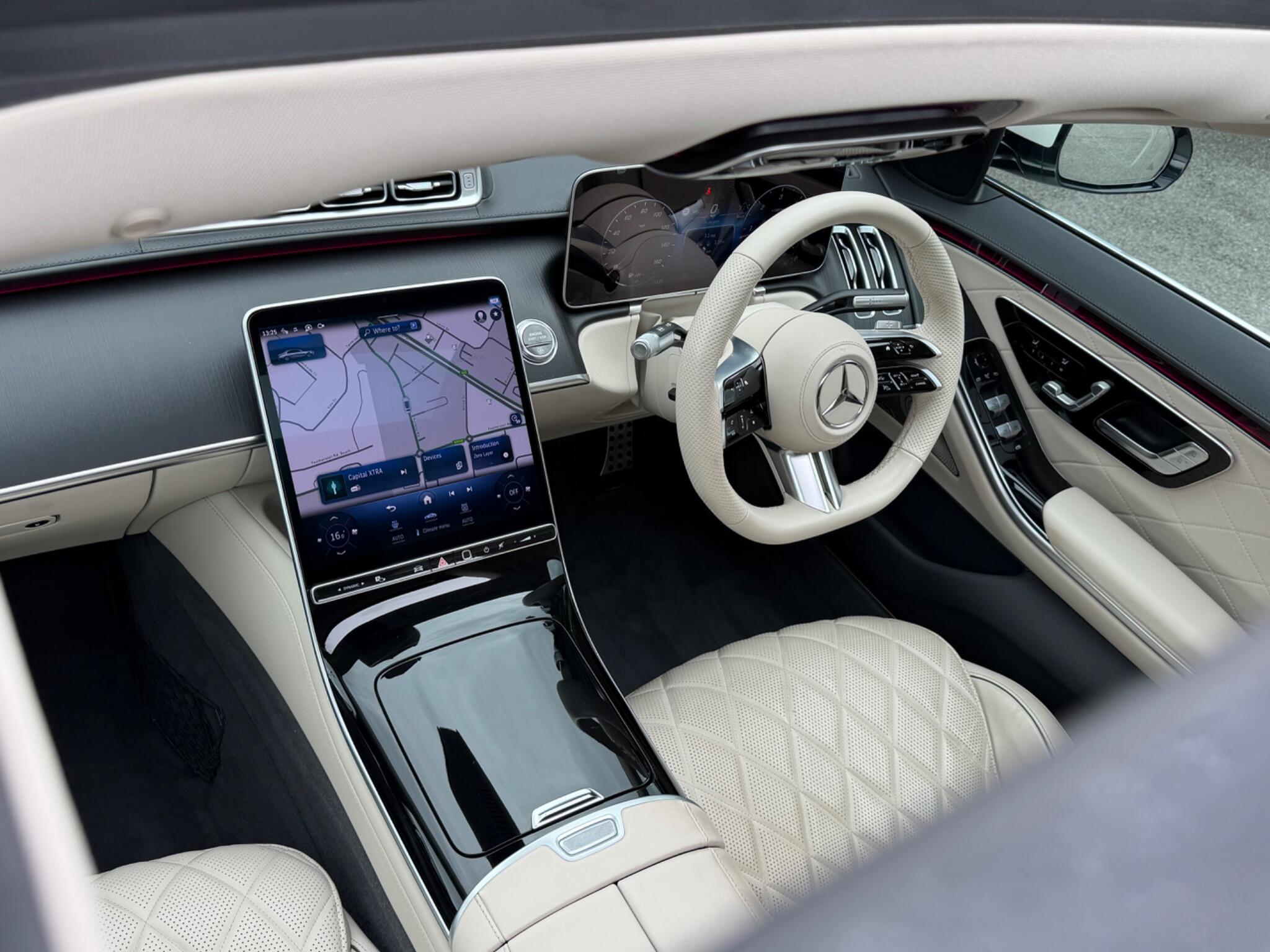 Mercedes-Benz S-Class view 10