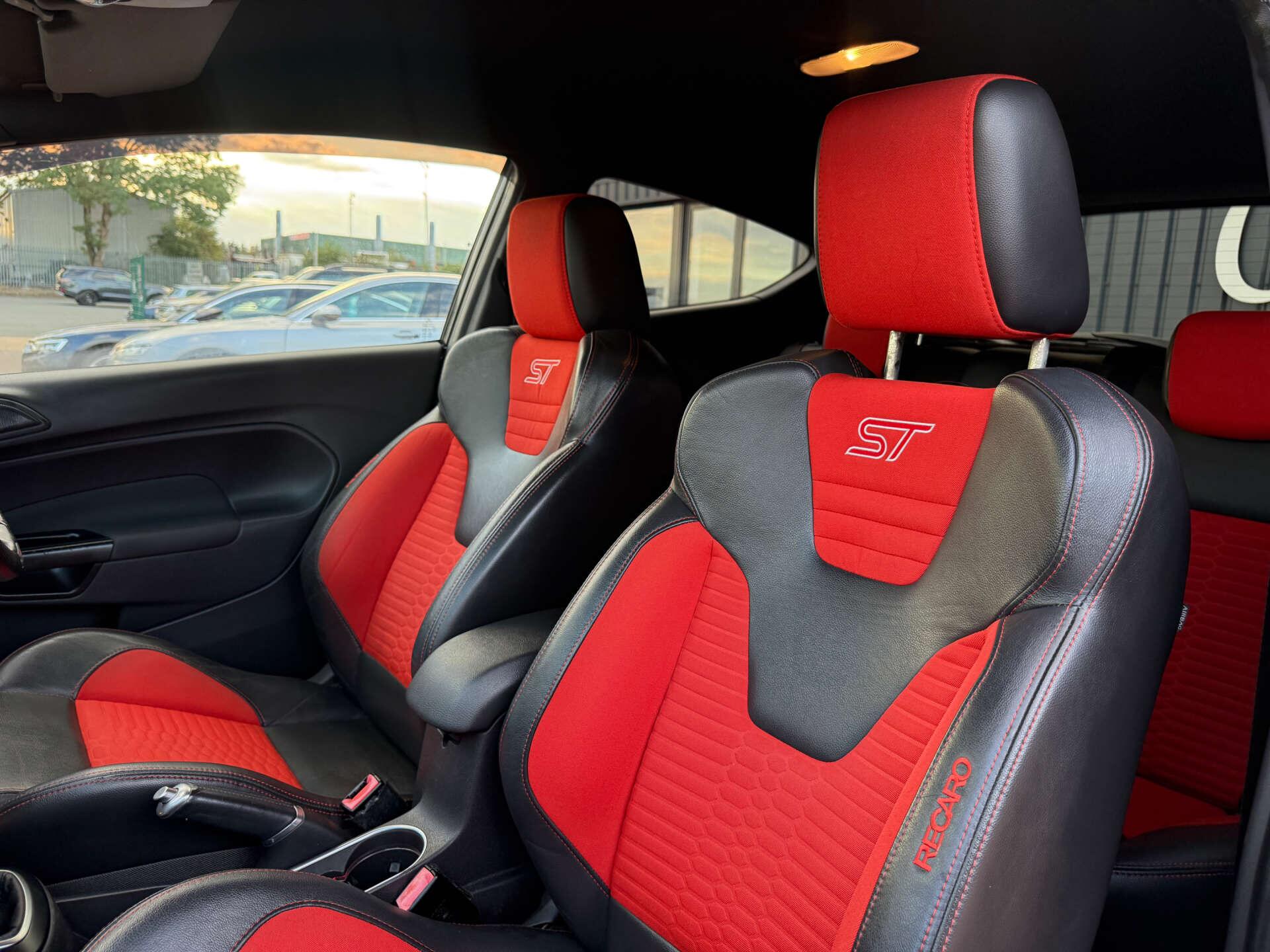 Ford Fiesta view 69
