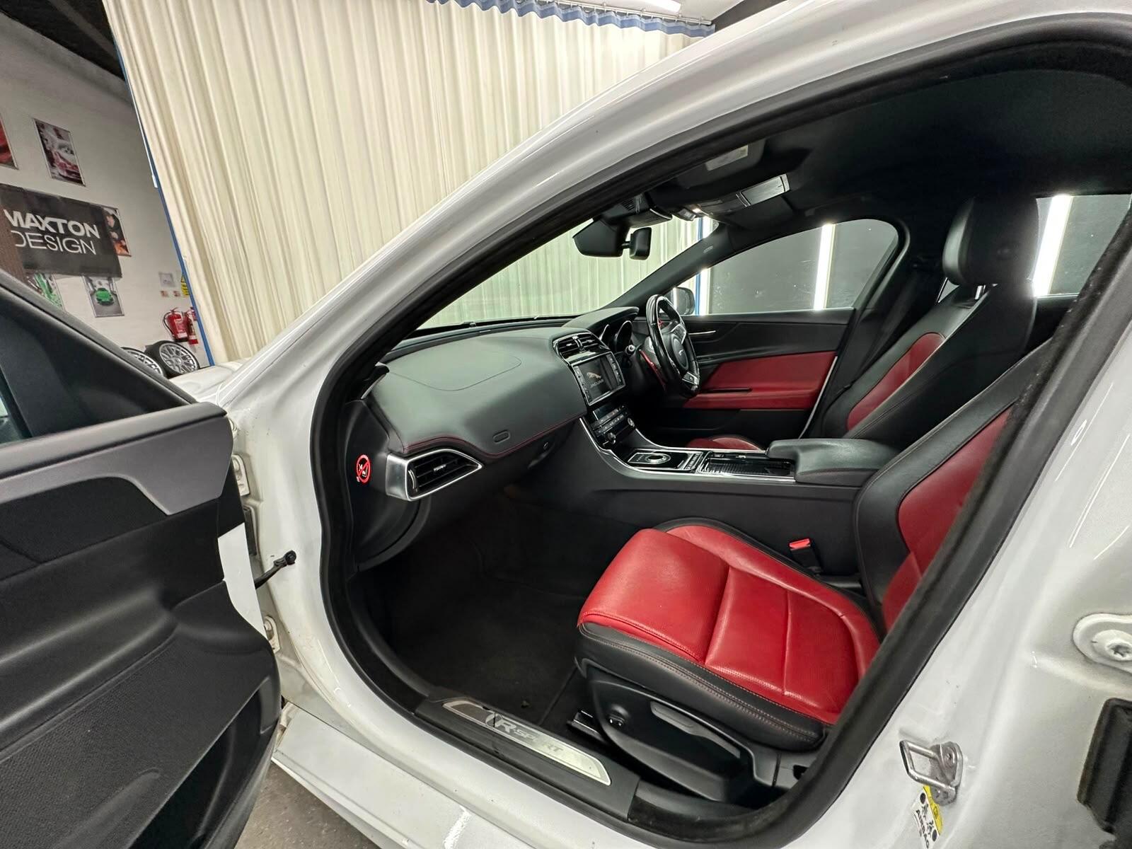 Jaguar XE view 28