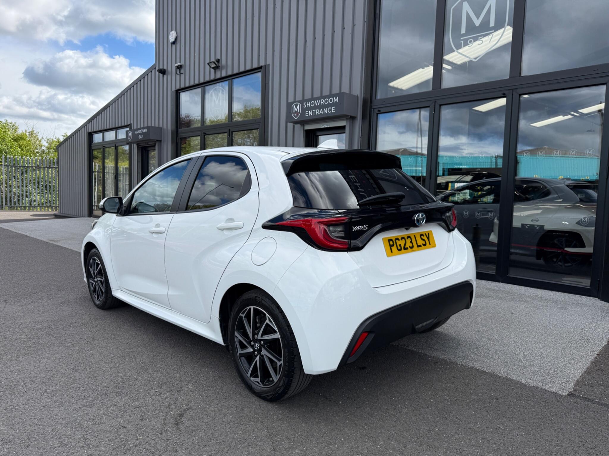 Toyota Yaris view 5