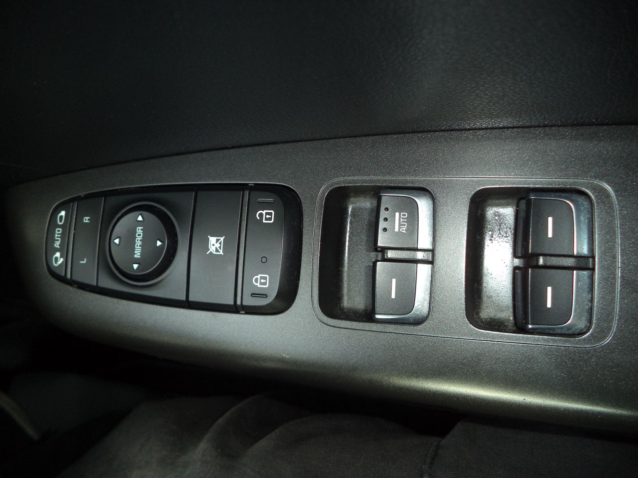 Kia Sportage view 44