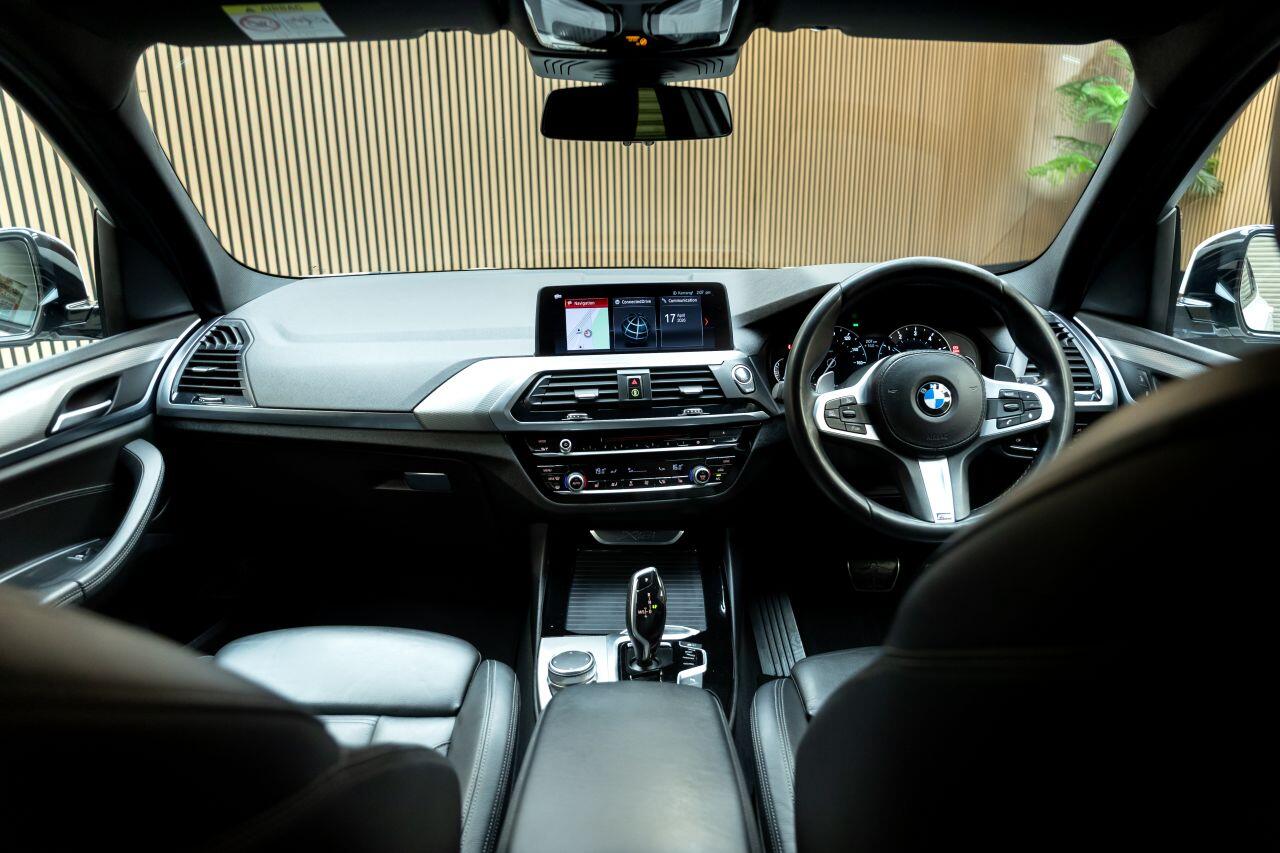 BMW X3 view 16