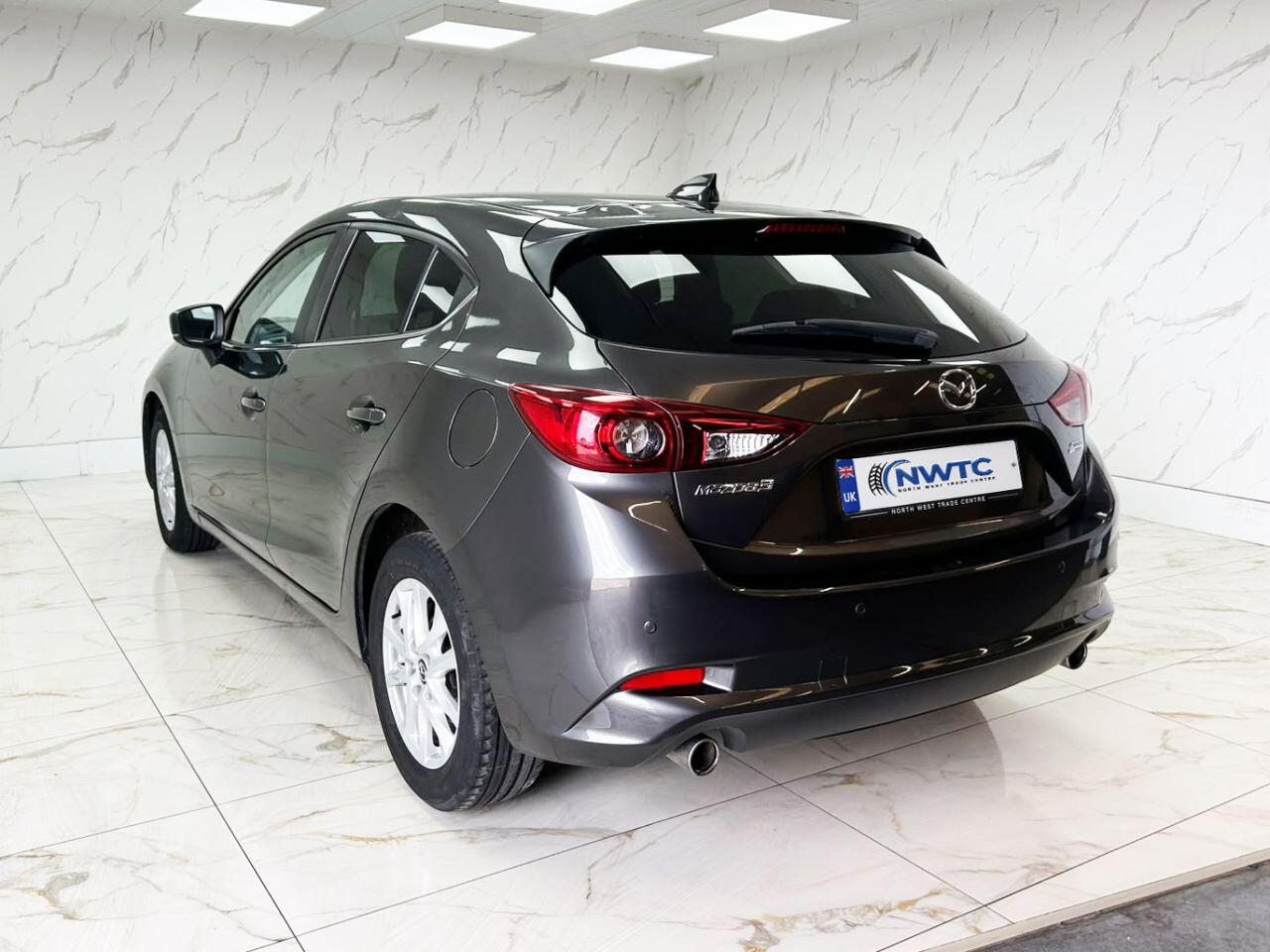 Mazda Mazda3 view 9