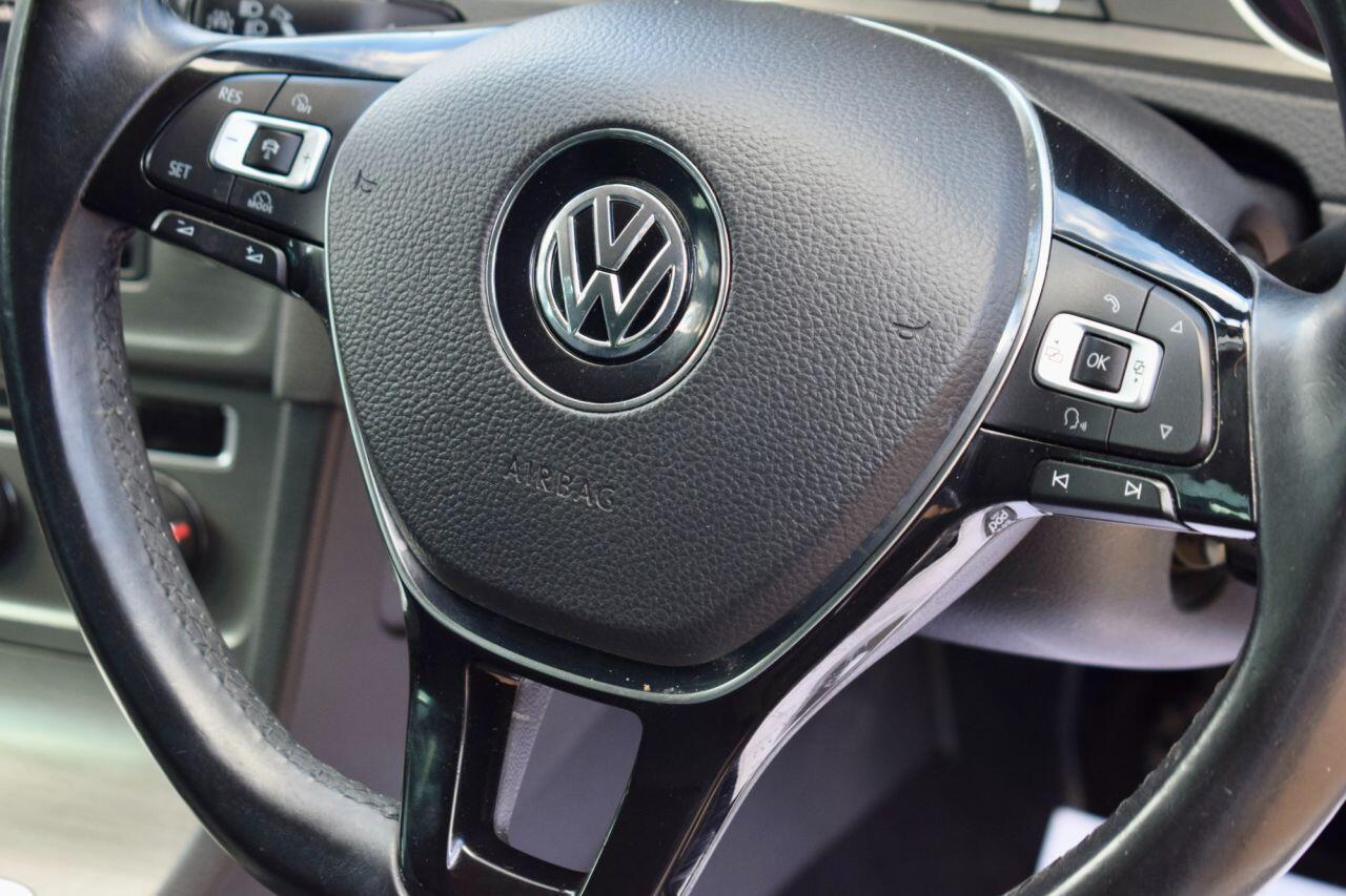 Volkswagen Golf view 29