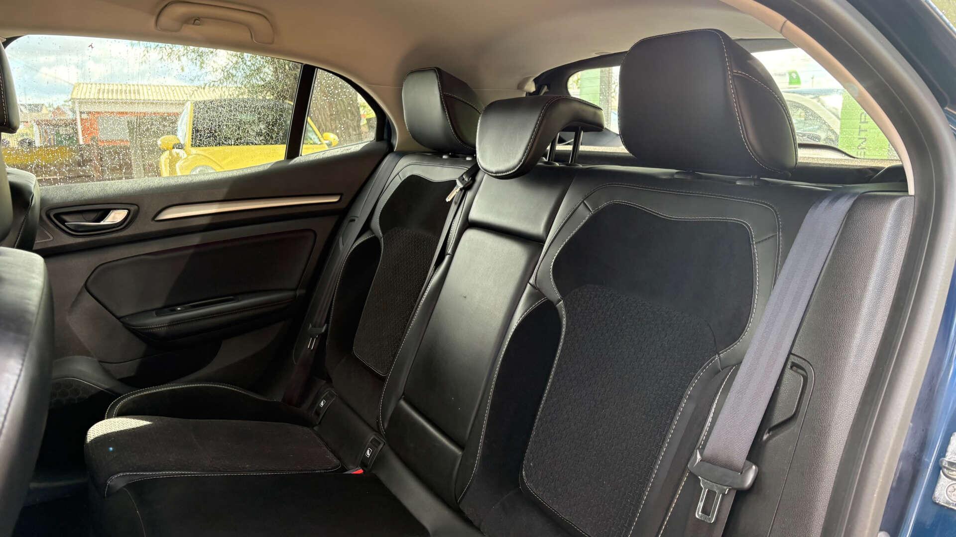 Renault Megane view 11