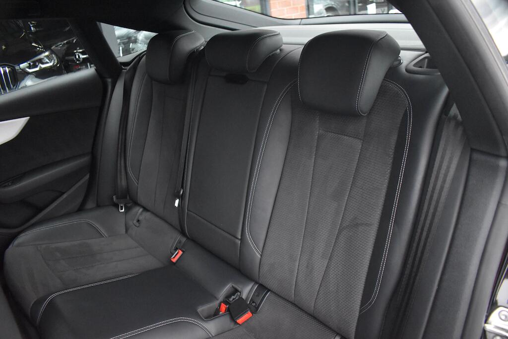 Audi A5 view 45