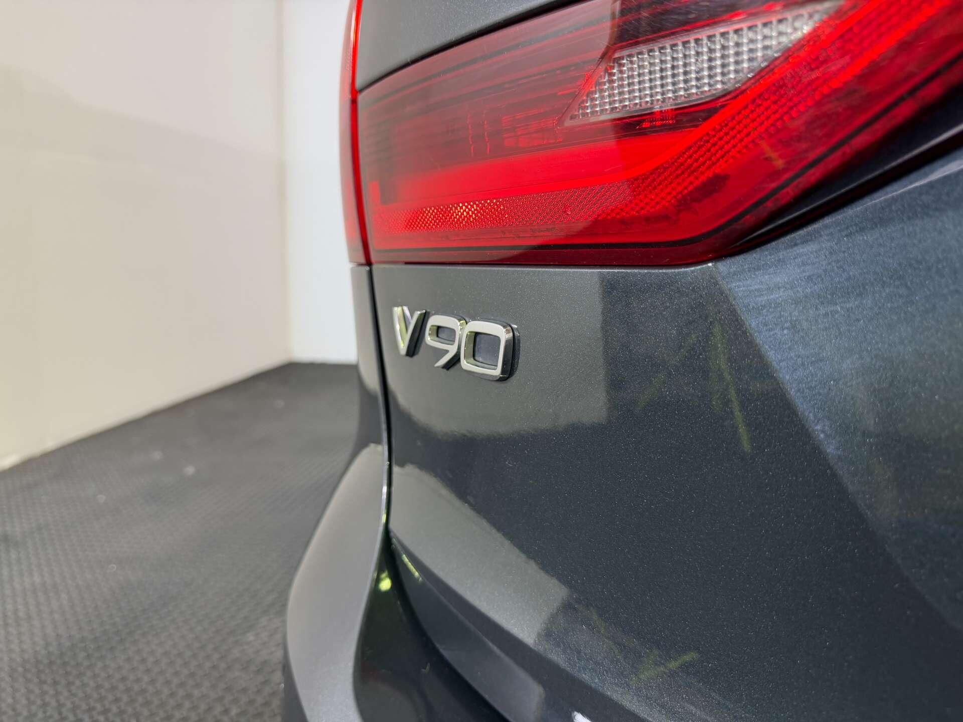 Volvo V90 view 9