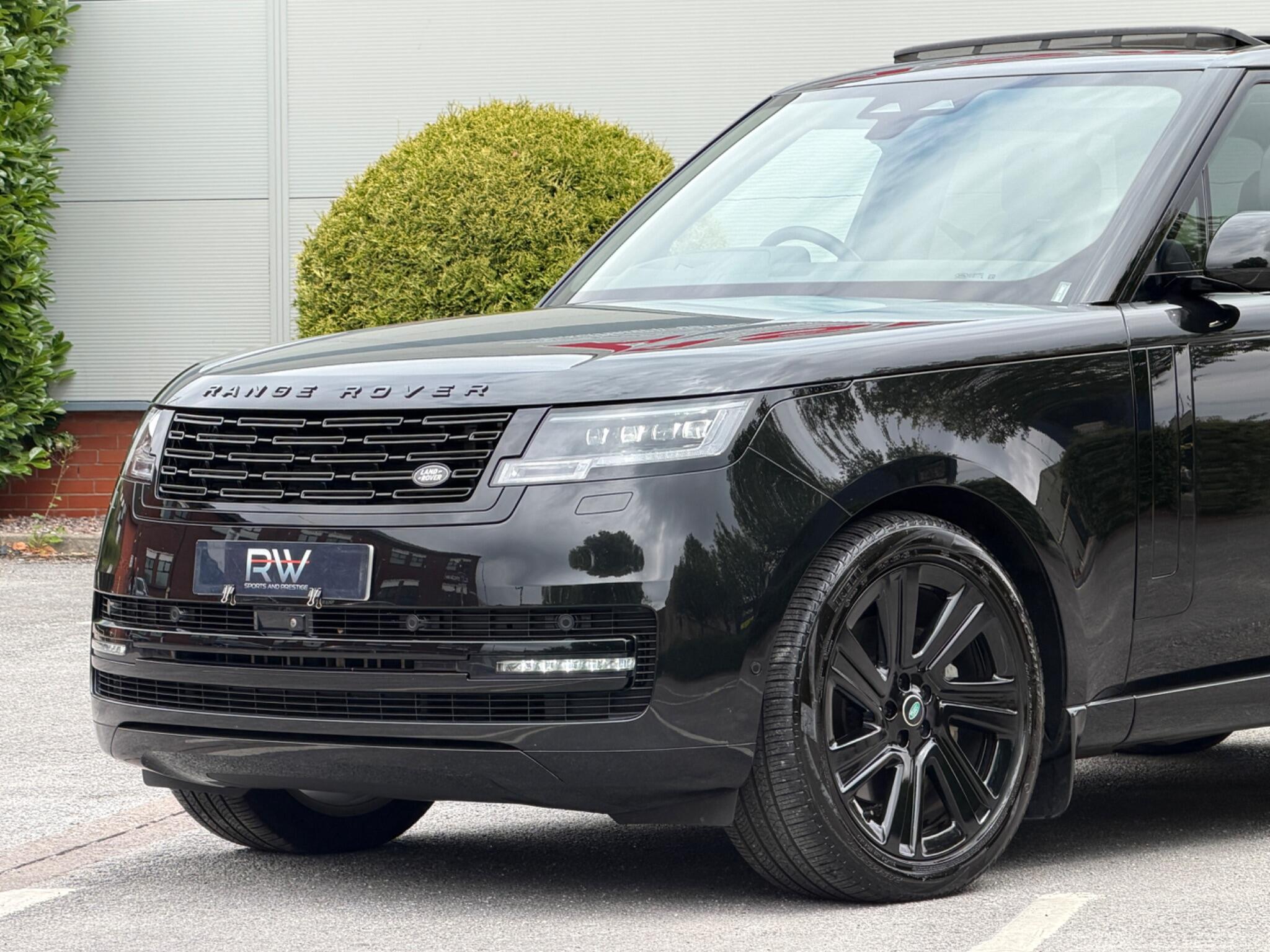 Land Rover Range Rover view 10