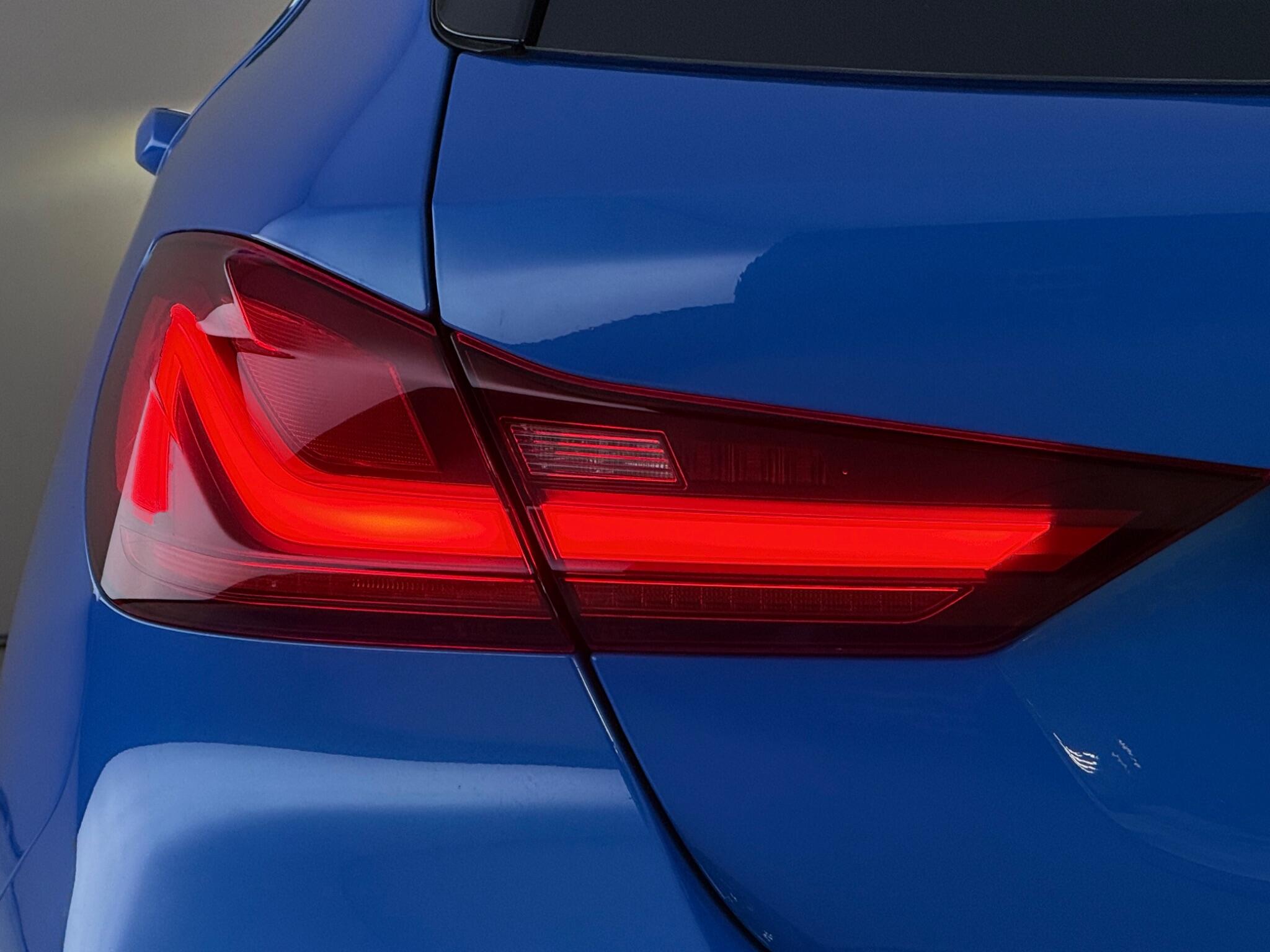 BMW 1 Series view 10