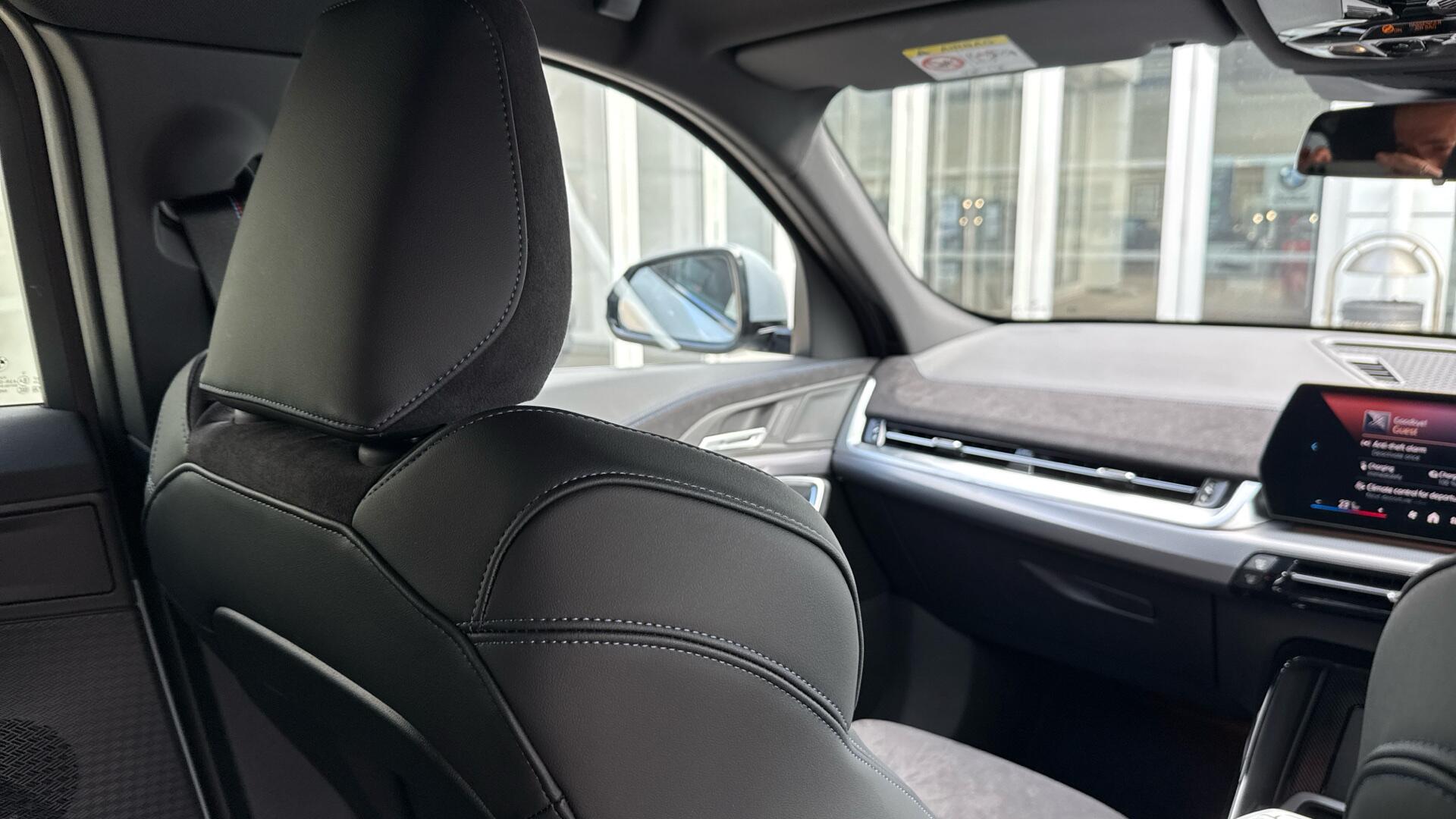 BMW iX2 view 28