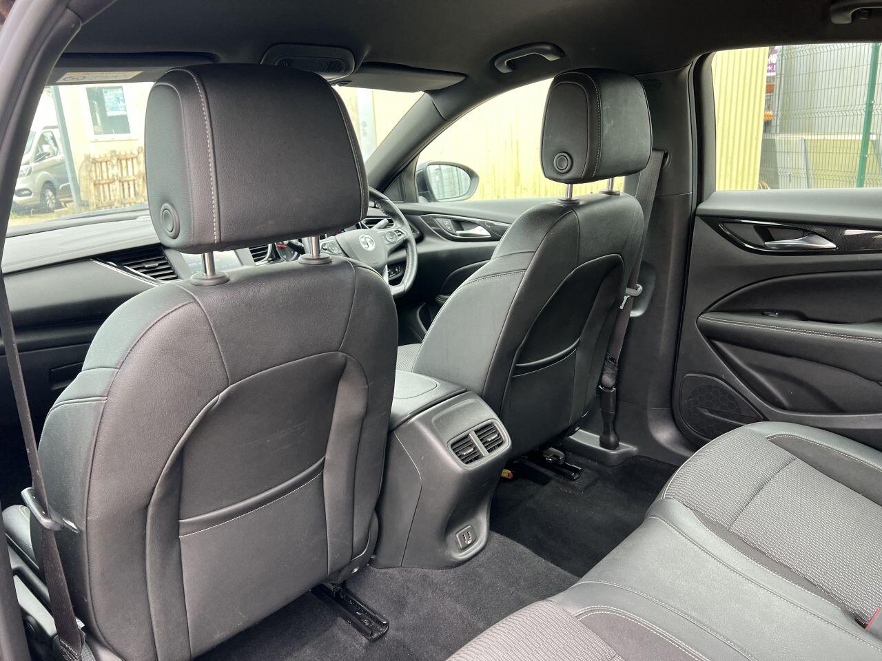 Vauxhall Insignia view 28